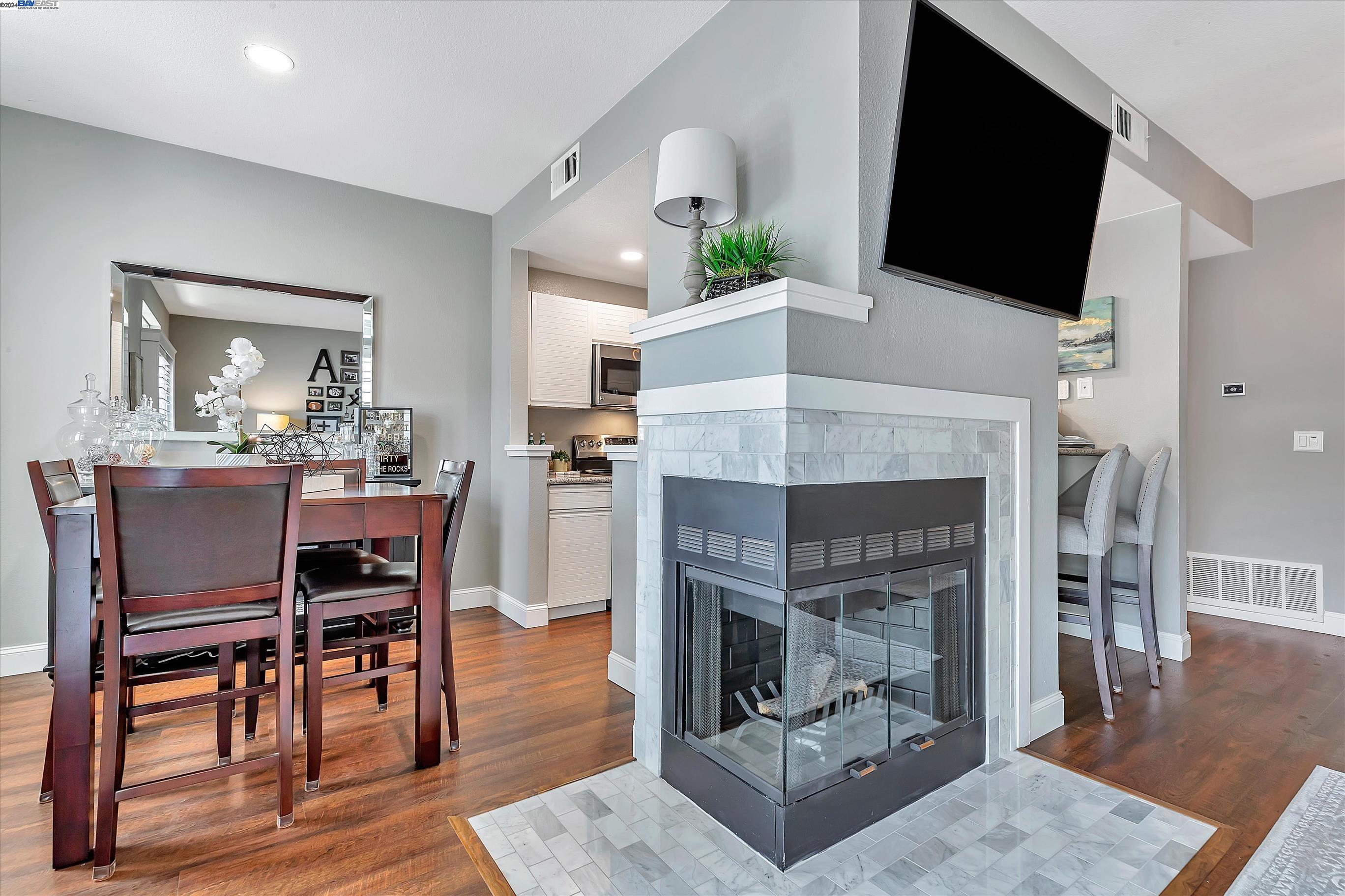 8015 Mountain View Dr Unit: E