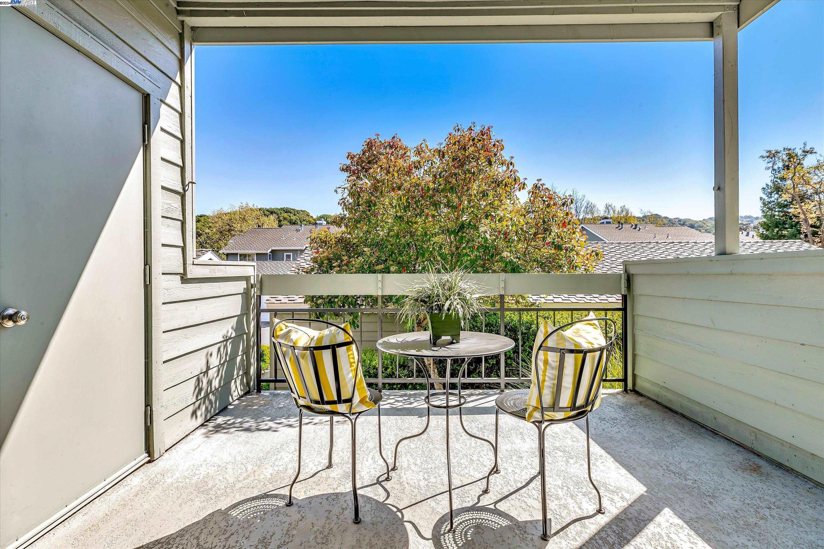 8015 Mountain View Dr Unit: E