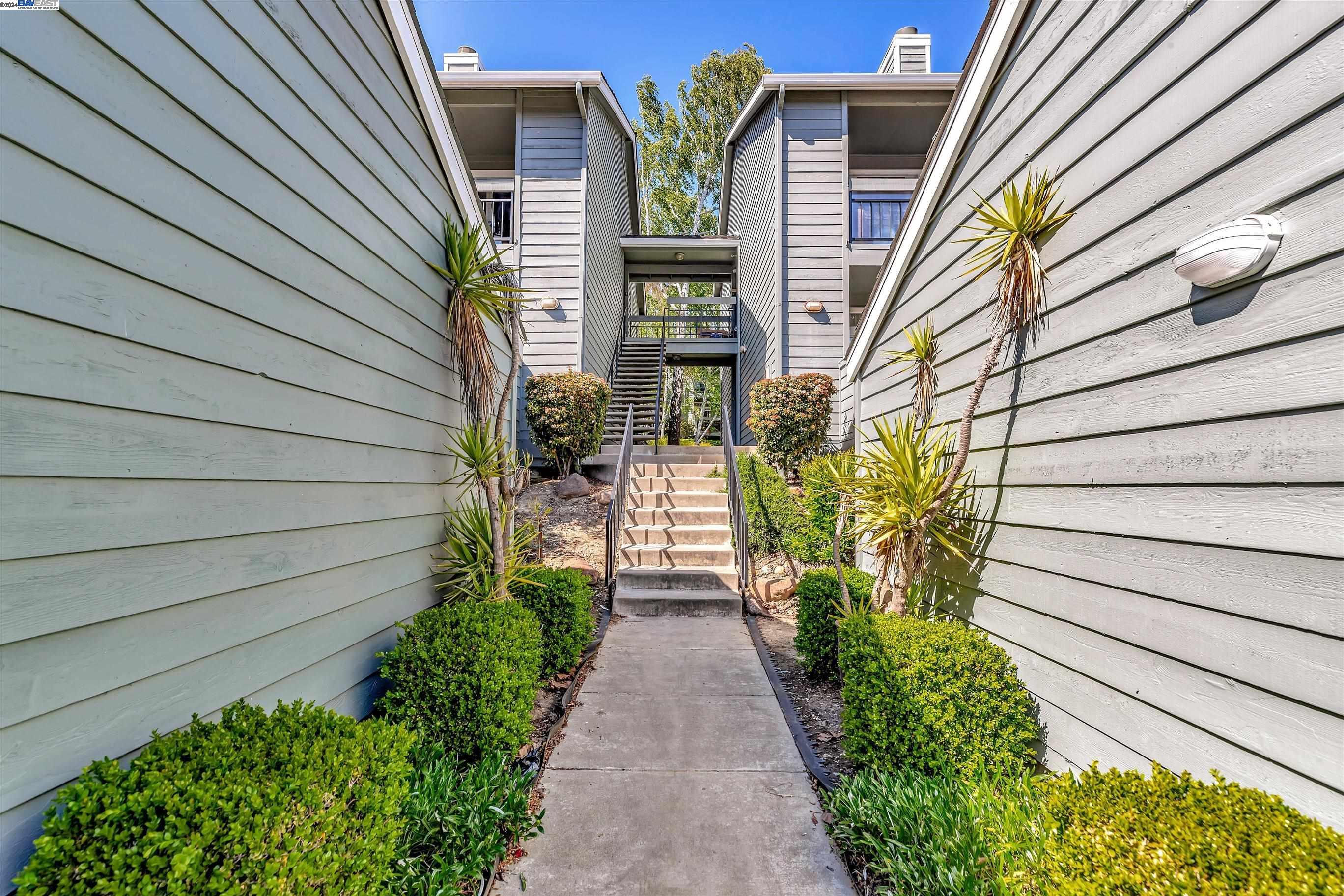 8015 Mountain View Dr Unit: E