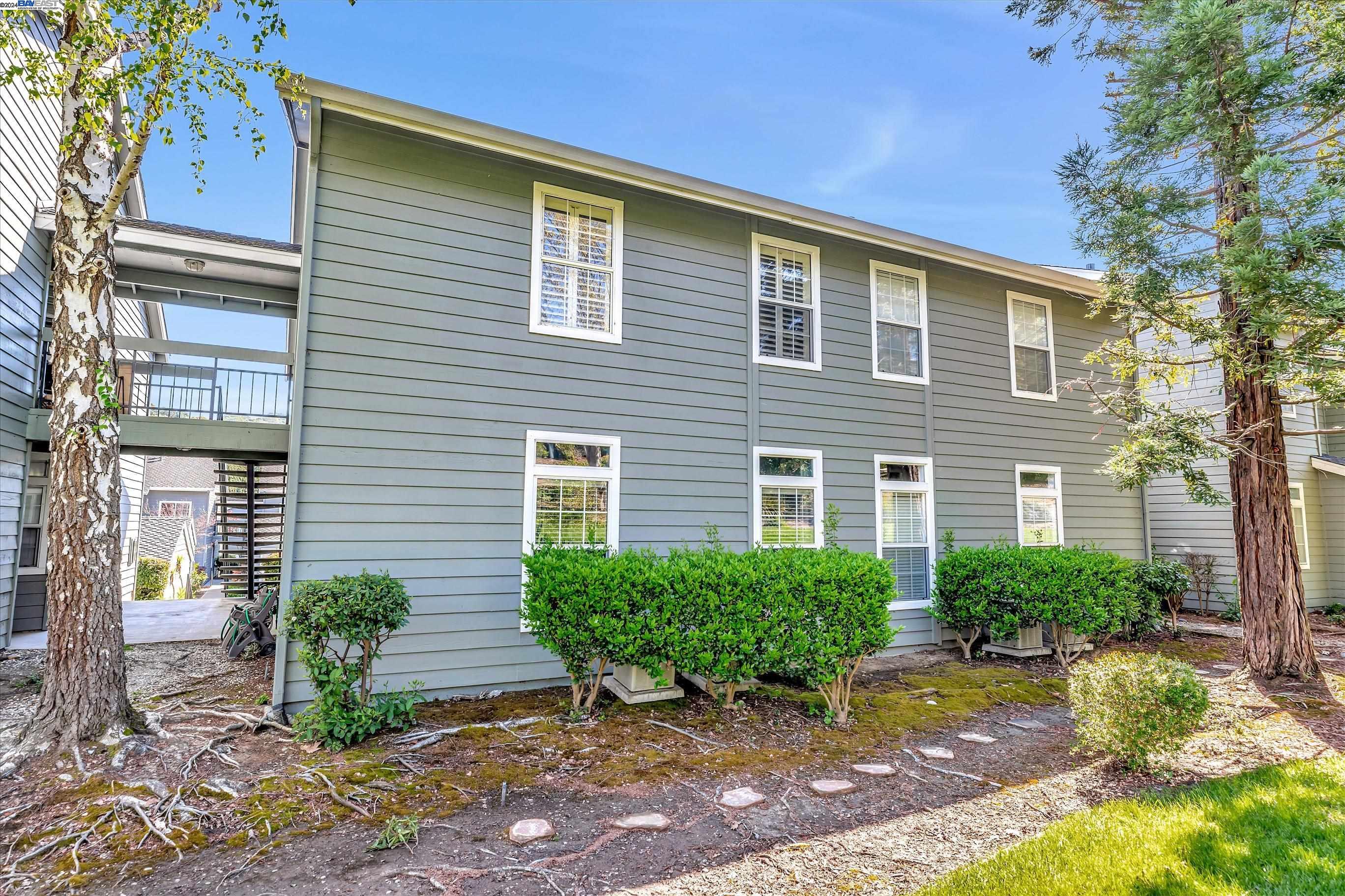 8015 Mountain View Dr Unit: E