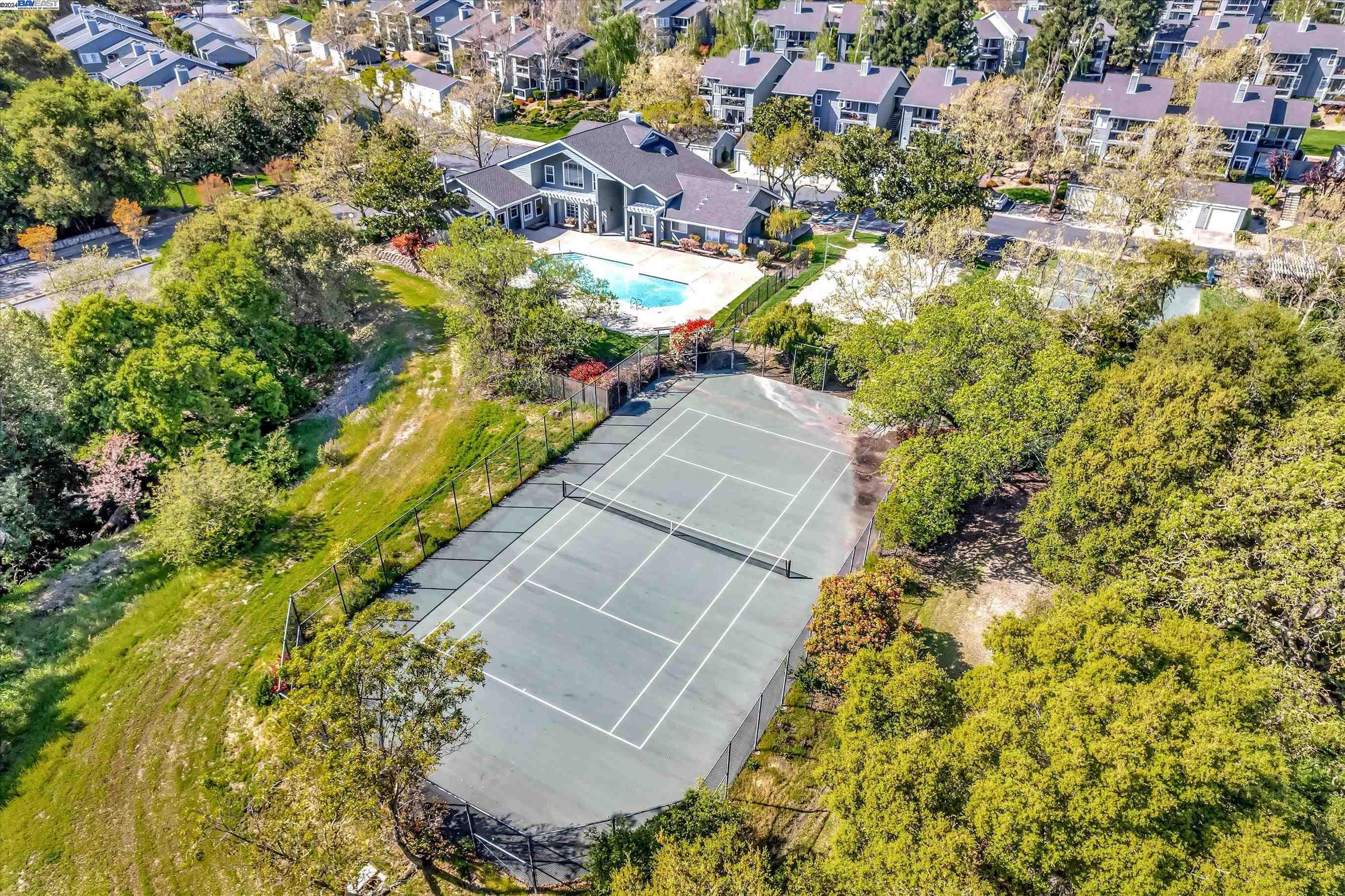 8015 Mountain View Dr Unit: E