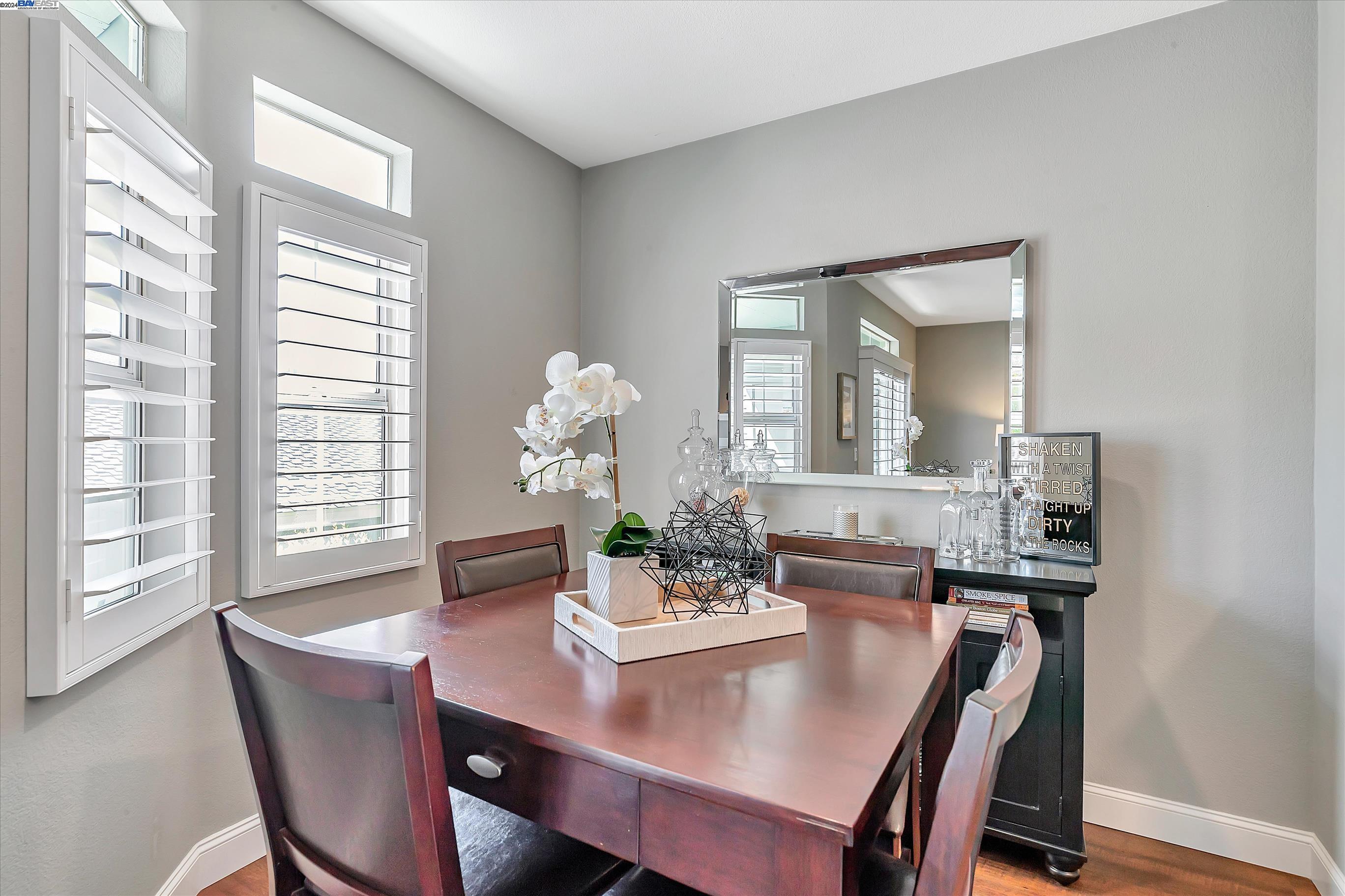 8015 Mountain View Dr Unit: E