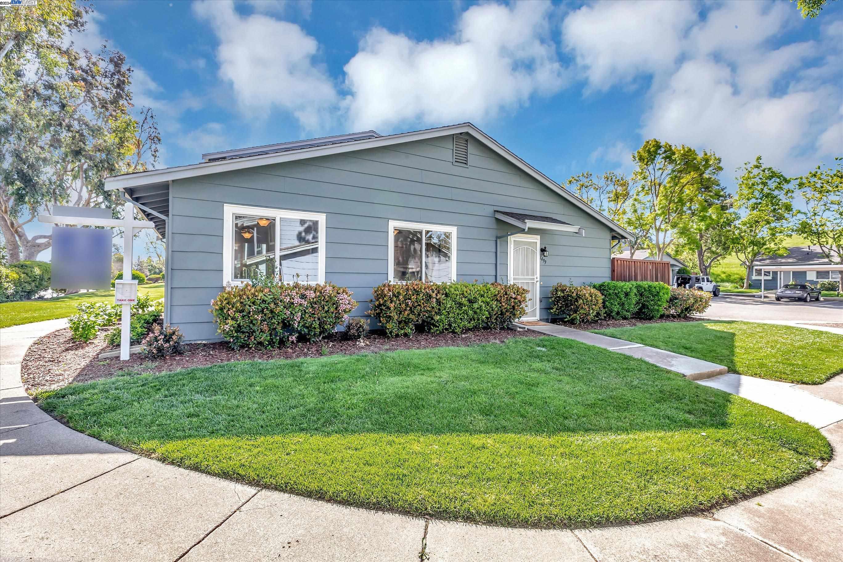 1499 Spring Valley Cmn