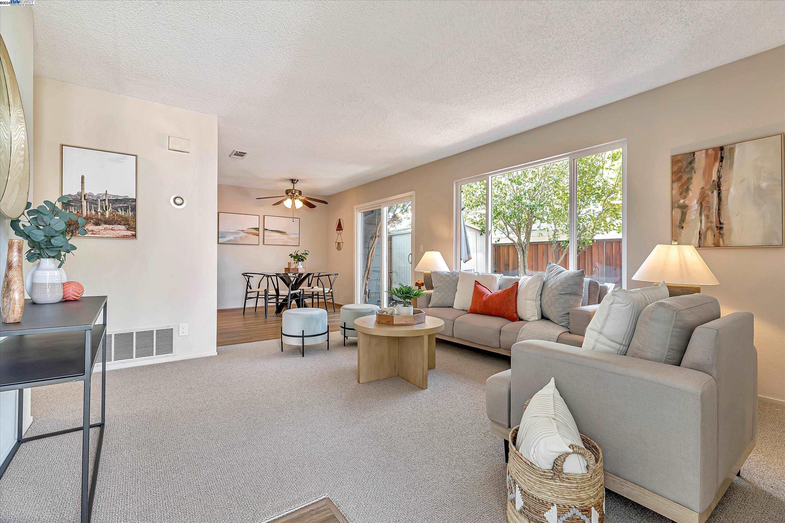 1499 Spring Valley Cmn