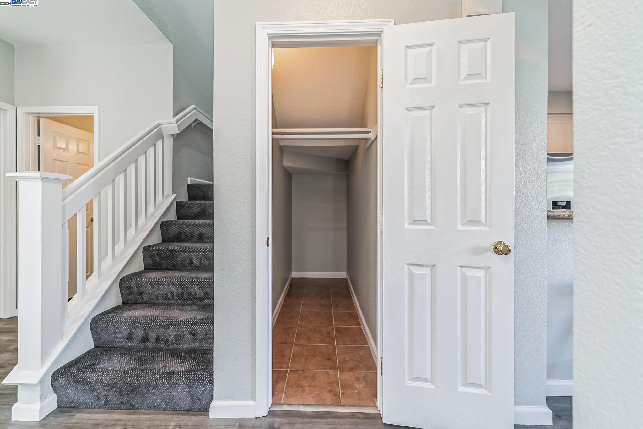 51 Bellington Cmn # 4 Unit: #4