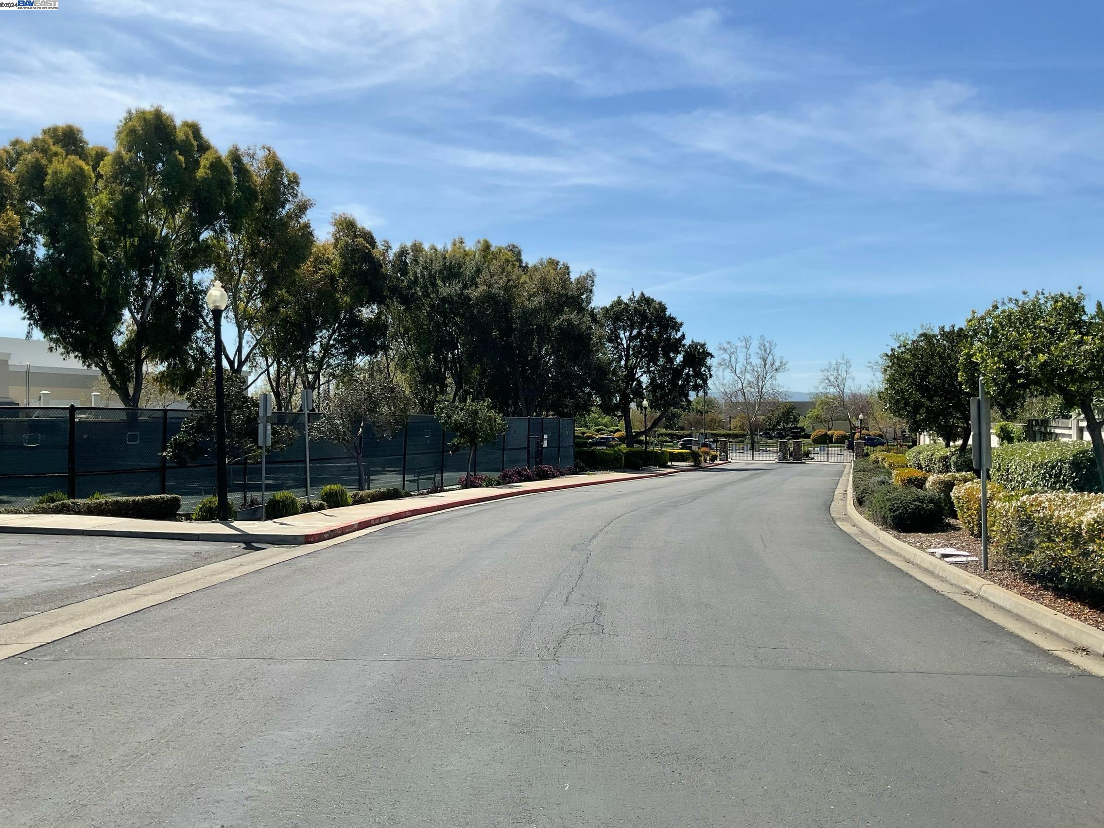 51 Bellington Cmn # 4 Unit: #4