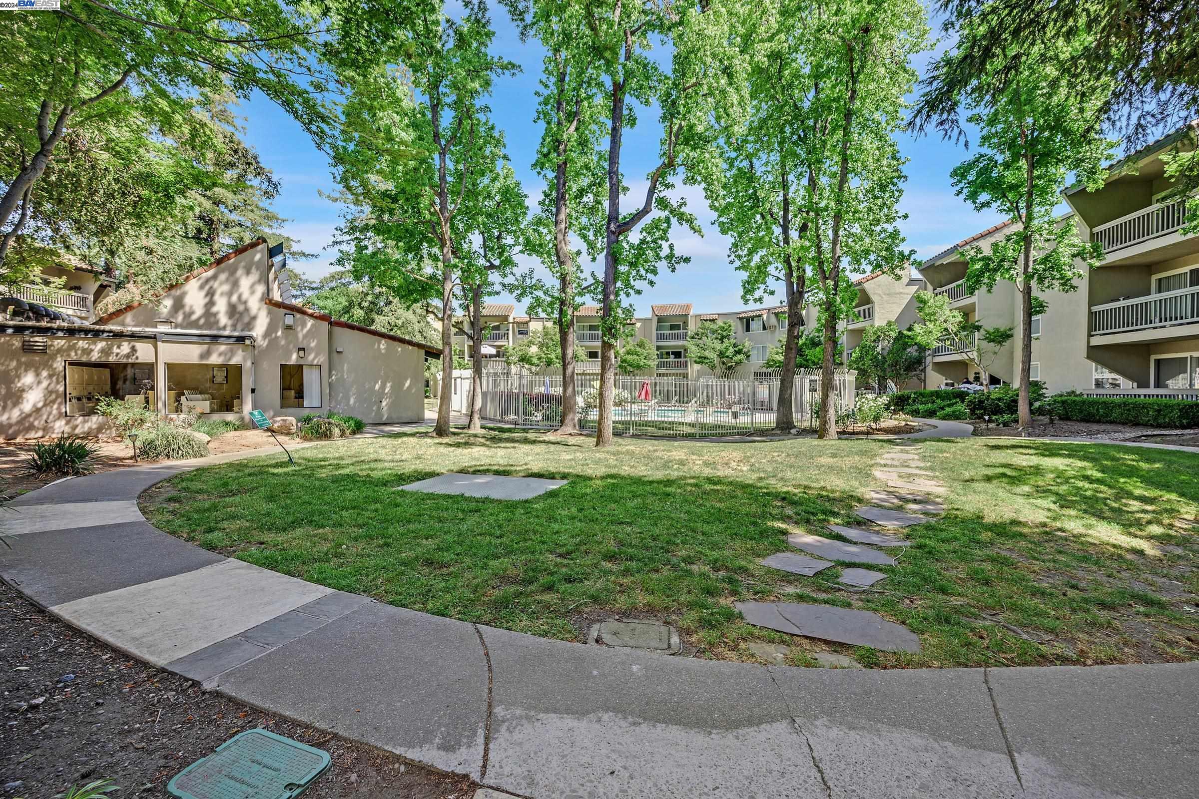 1087 Murrieta Blvd # 344