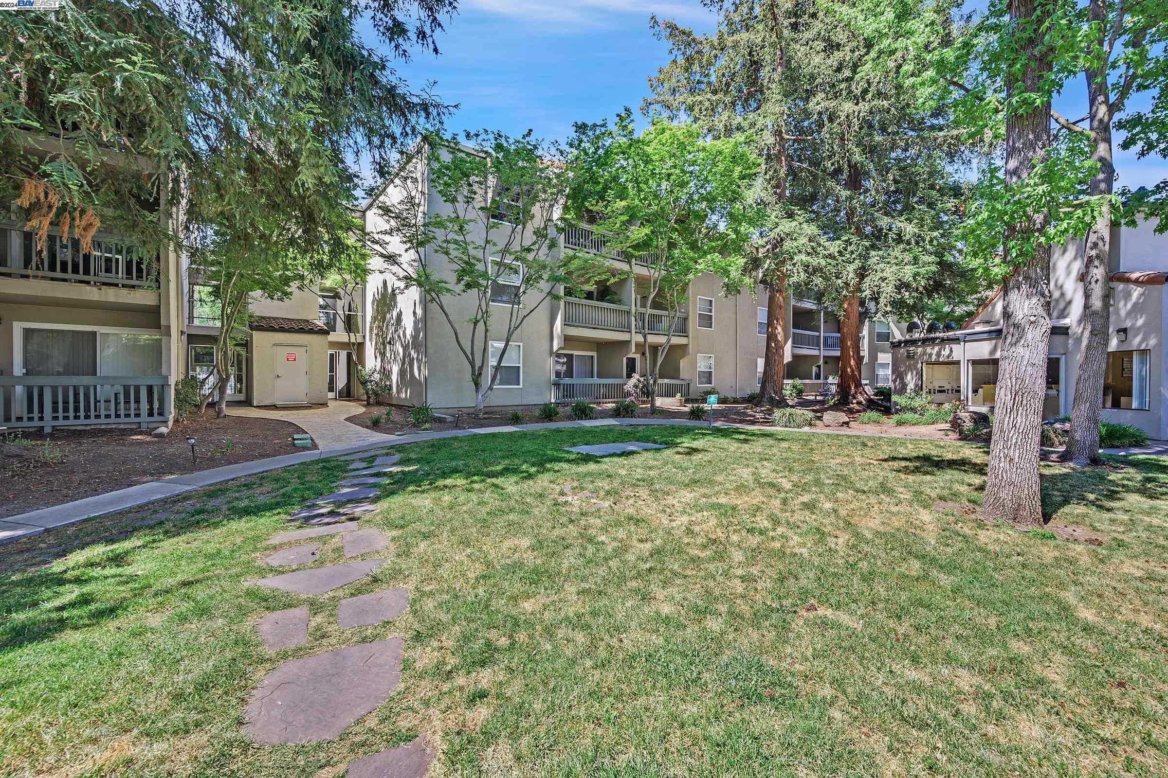 1087 Murrieta Blvd # 344