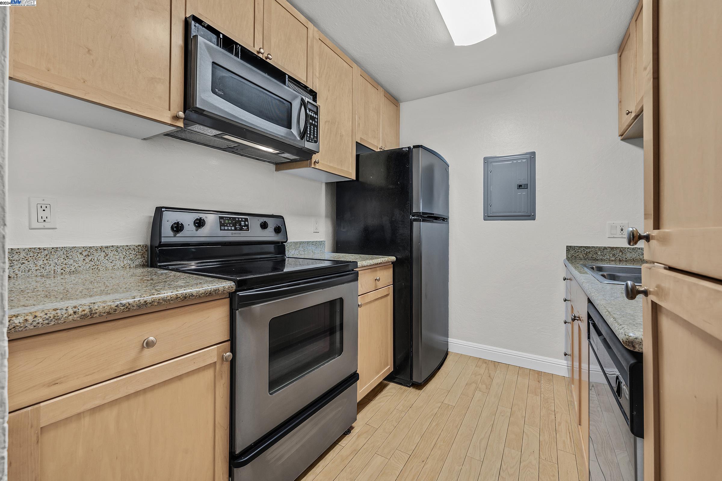 1087 Murrieta Blvd # 344