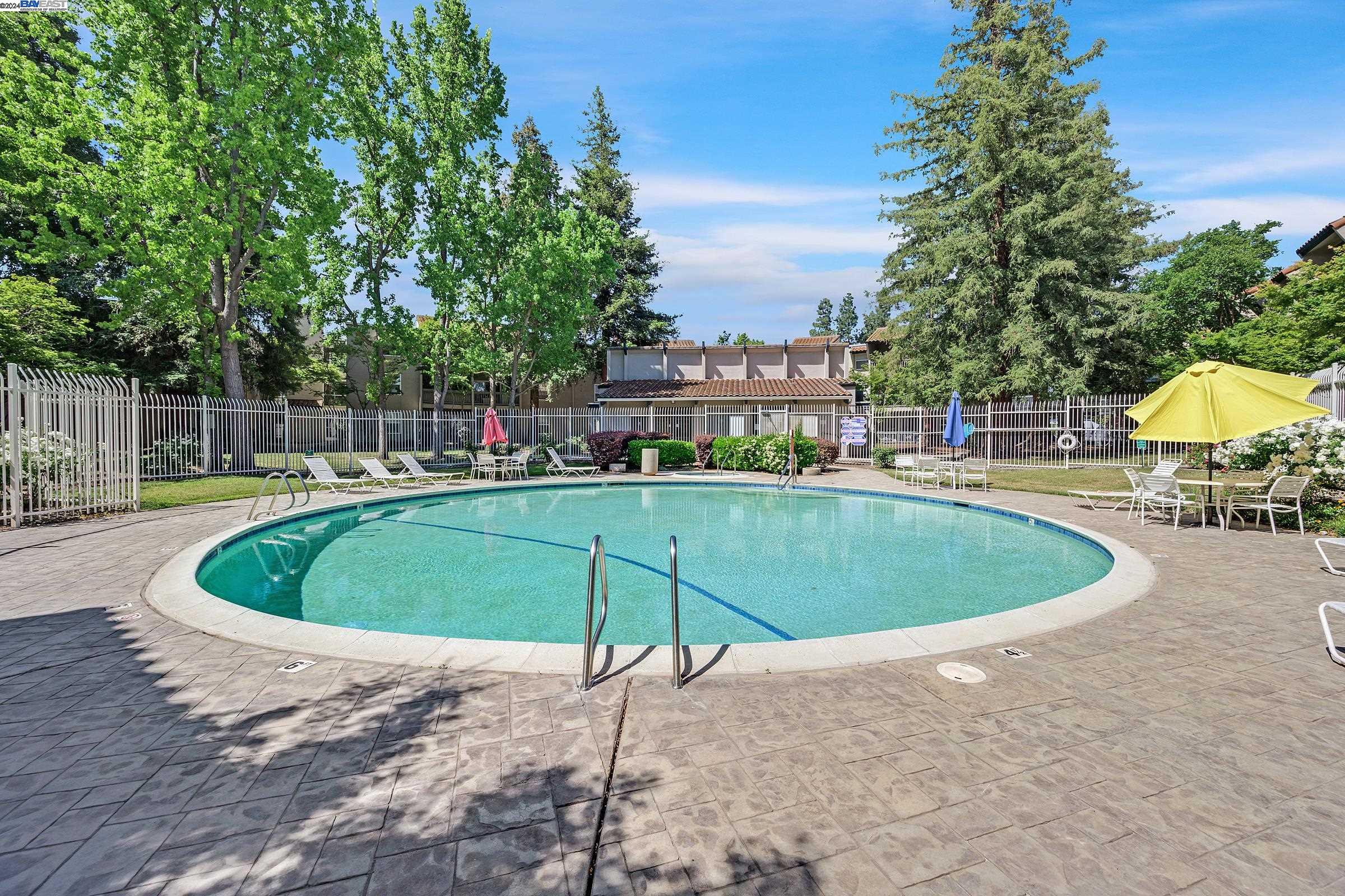 1087 Murrieta Blvd # 344