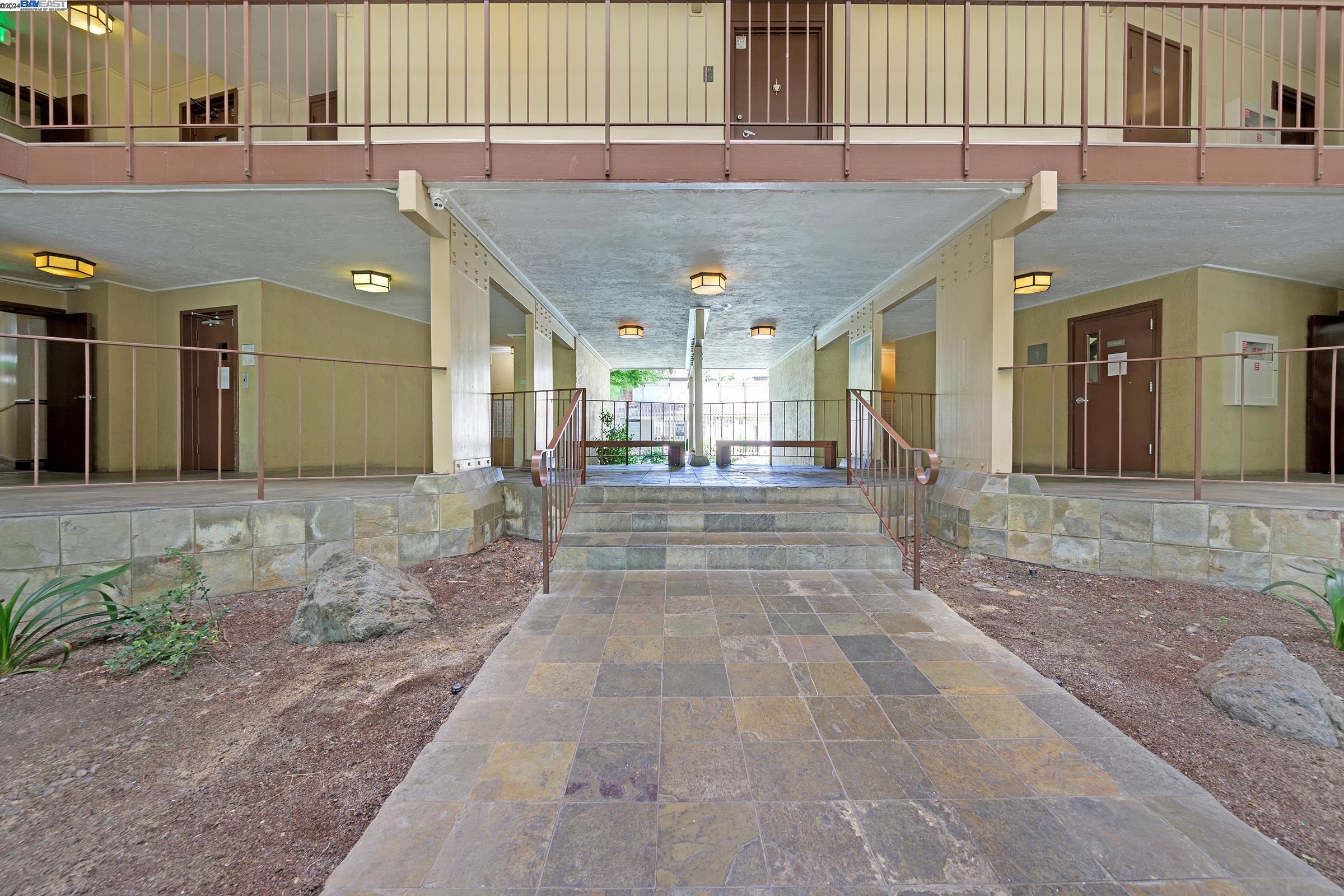 1087 Murrieta Blvd # 344