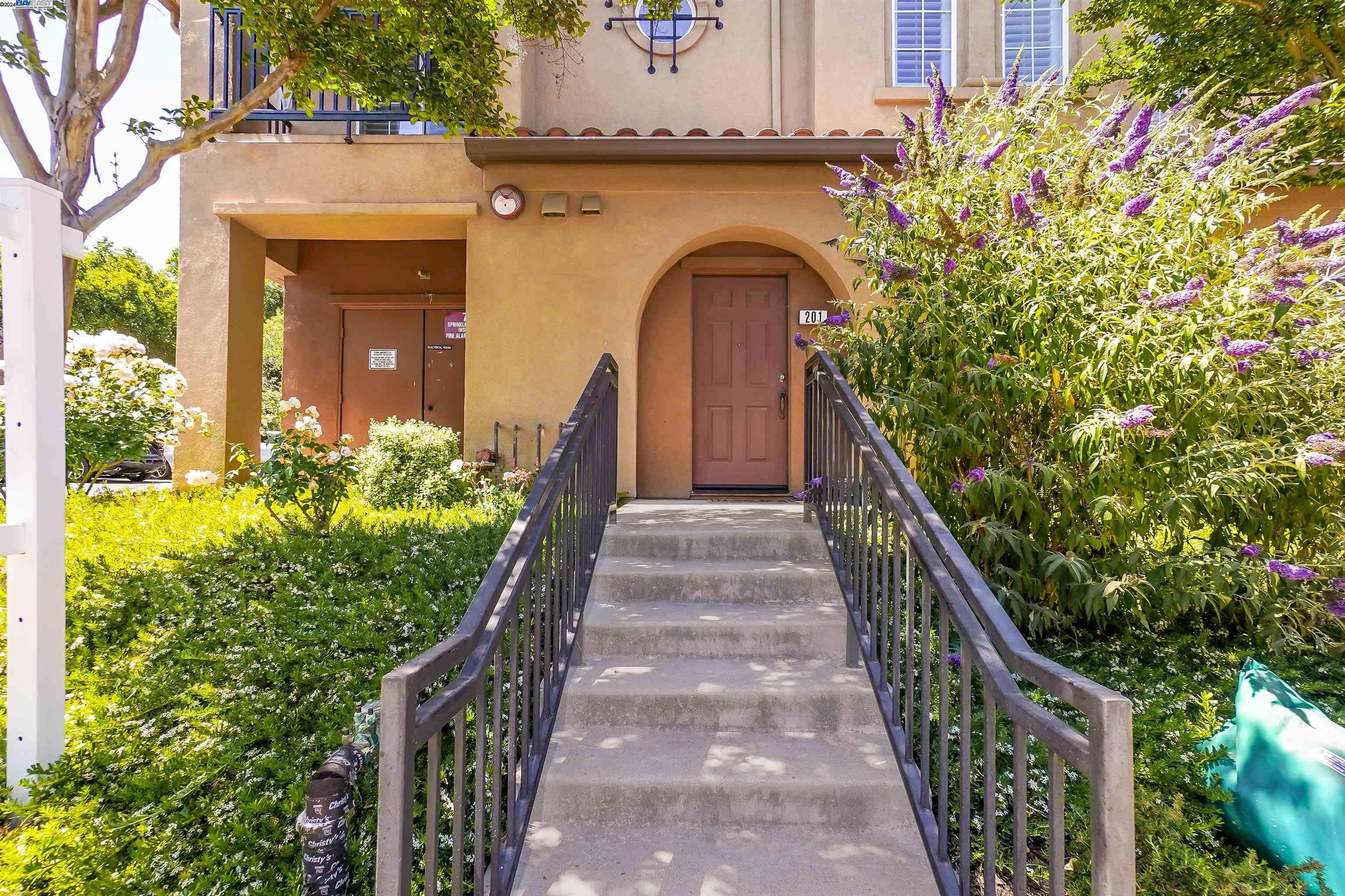 7 Meritage Cmn # 201