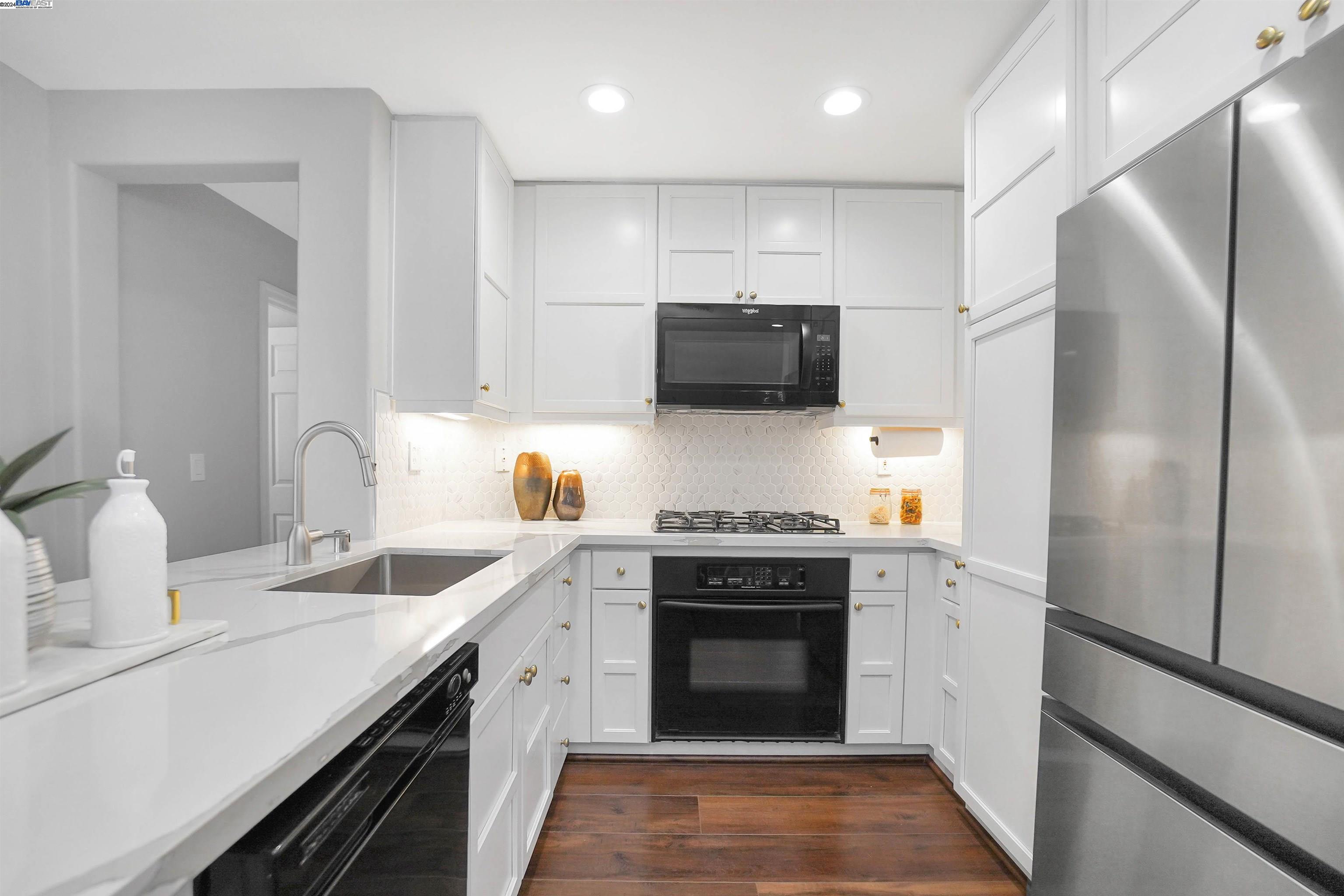 7 Meritage Cmn # 201