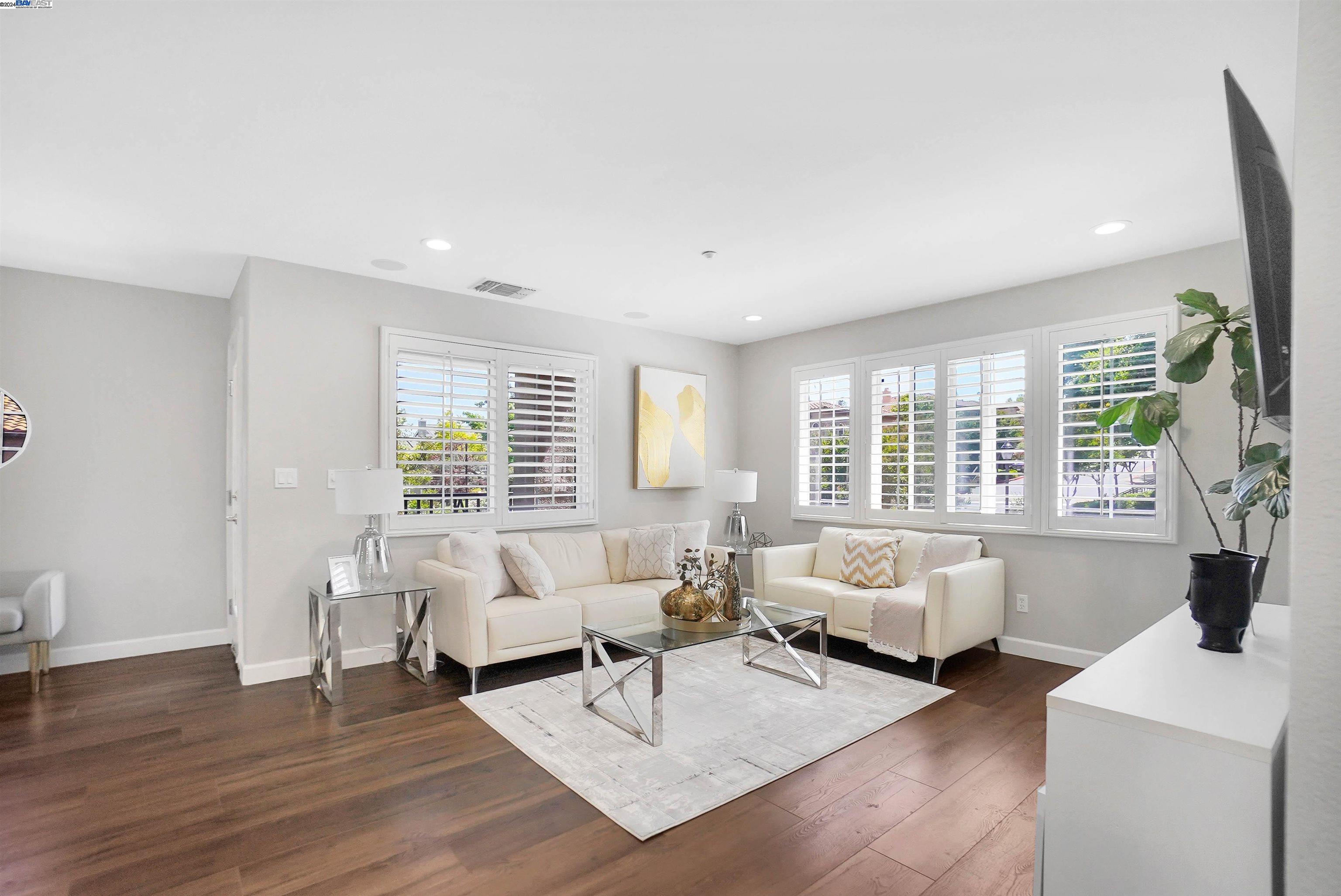 7 Meritage Cmn # 201