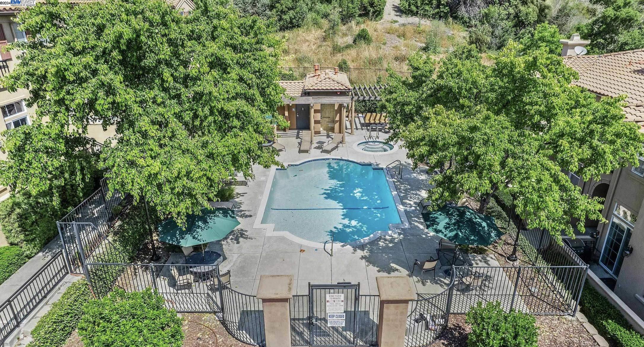 7 Meritage Cmn # 201