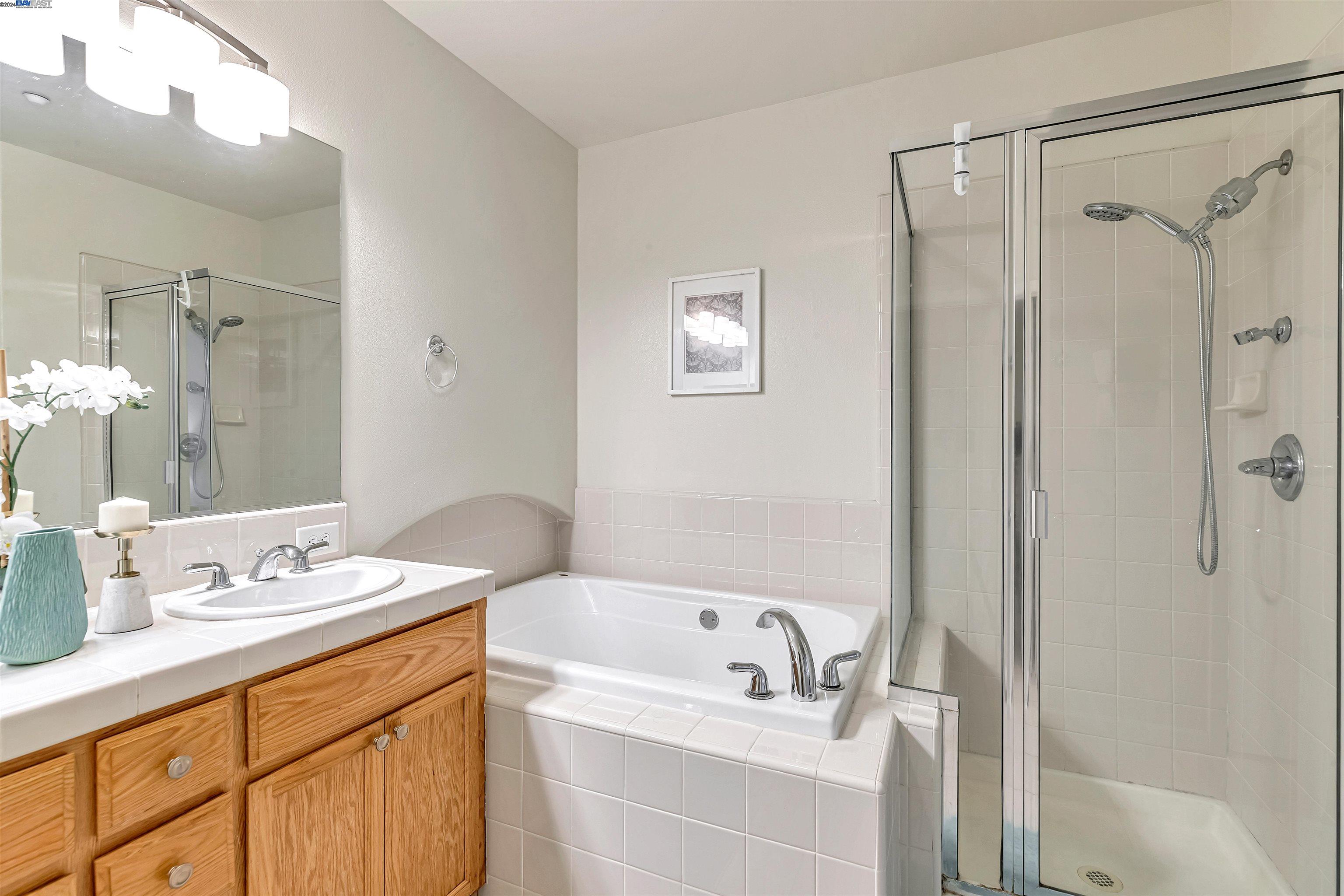 4216 Clarinbridge Cir