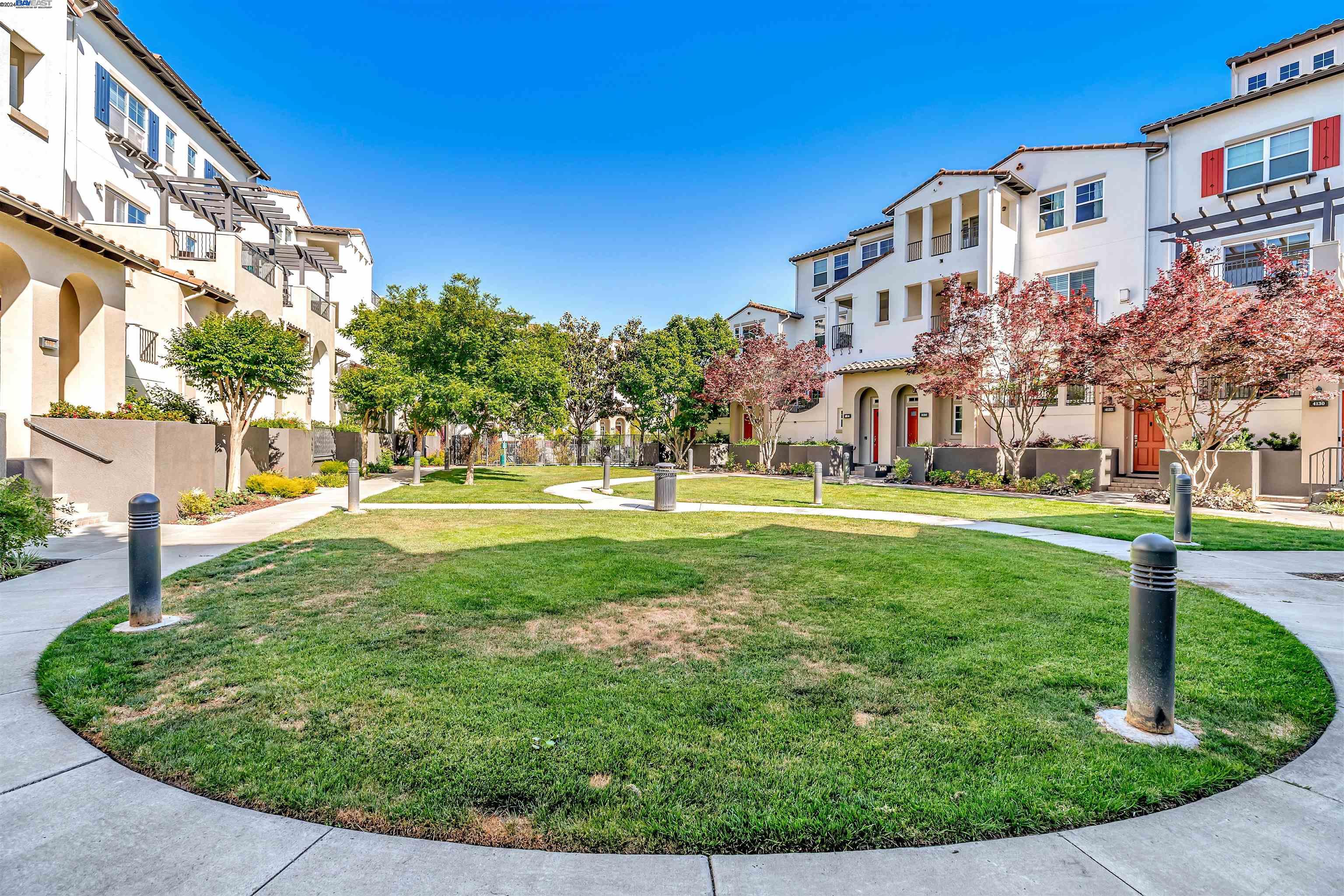 4216 Clarinbridge Cir