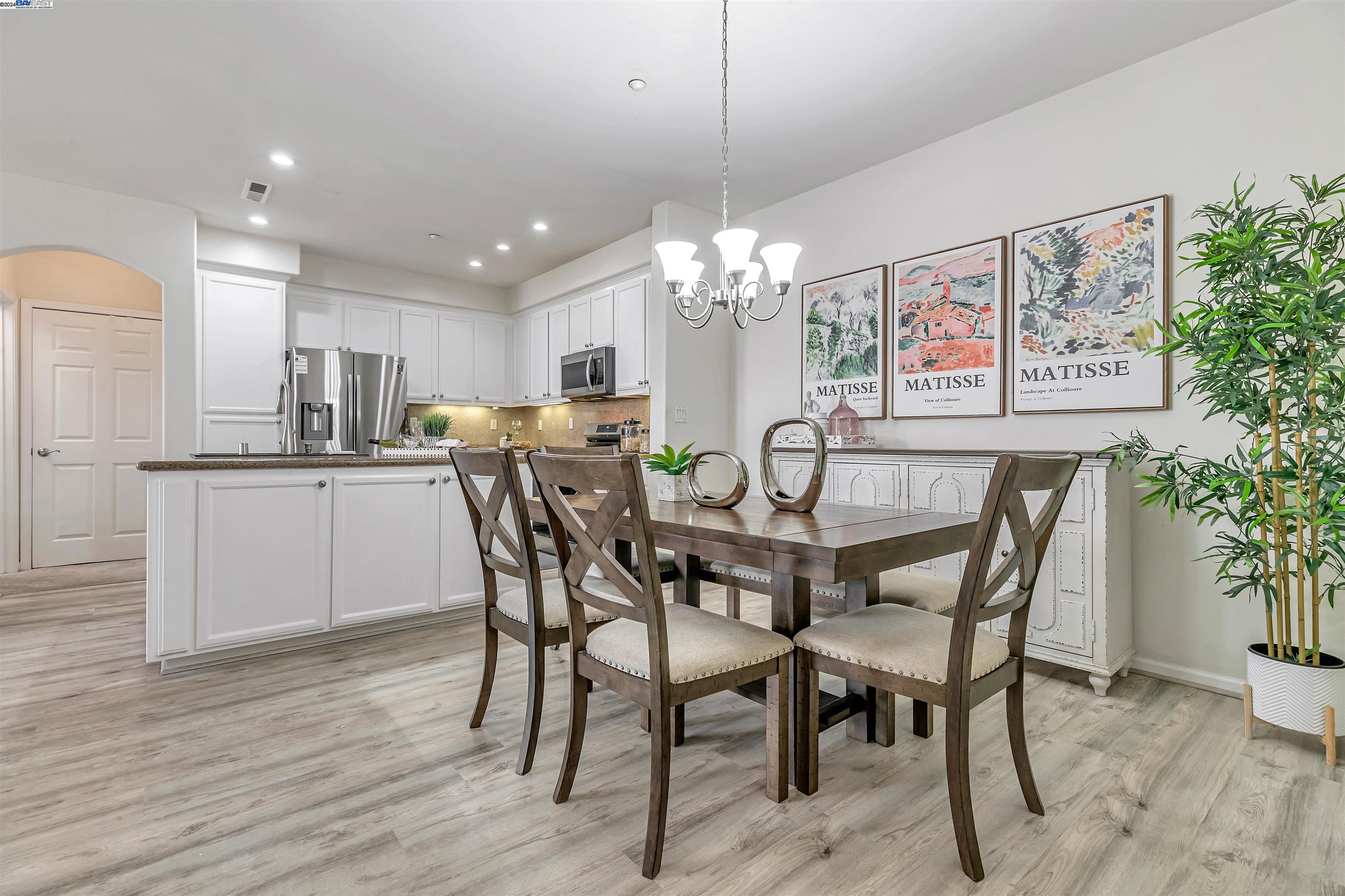 4216 Clarinbridge Cir