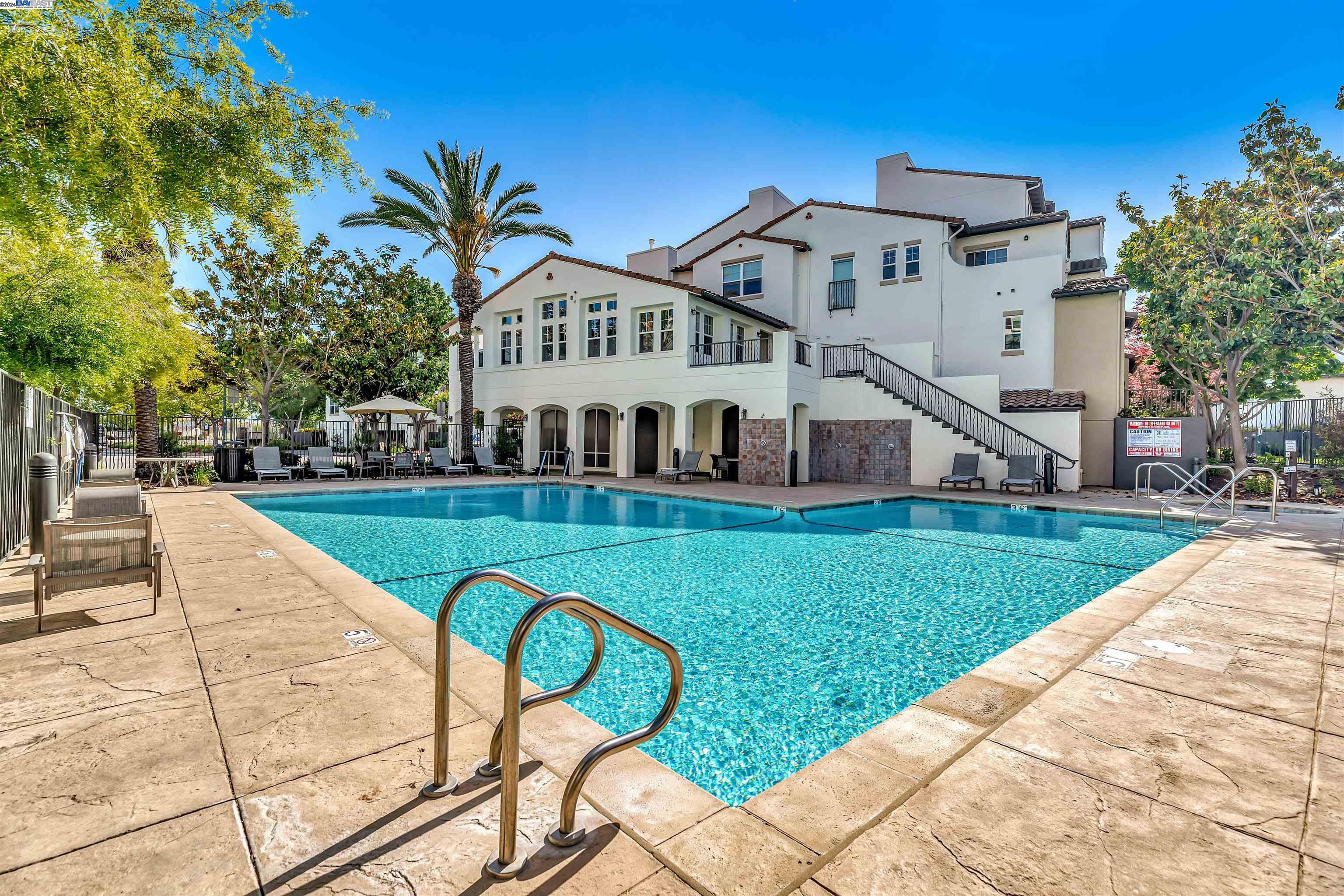 4216 Clarinbridge Cir