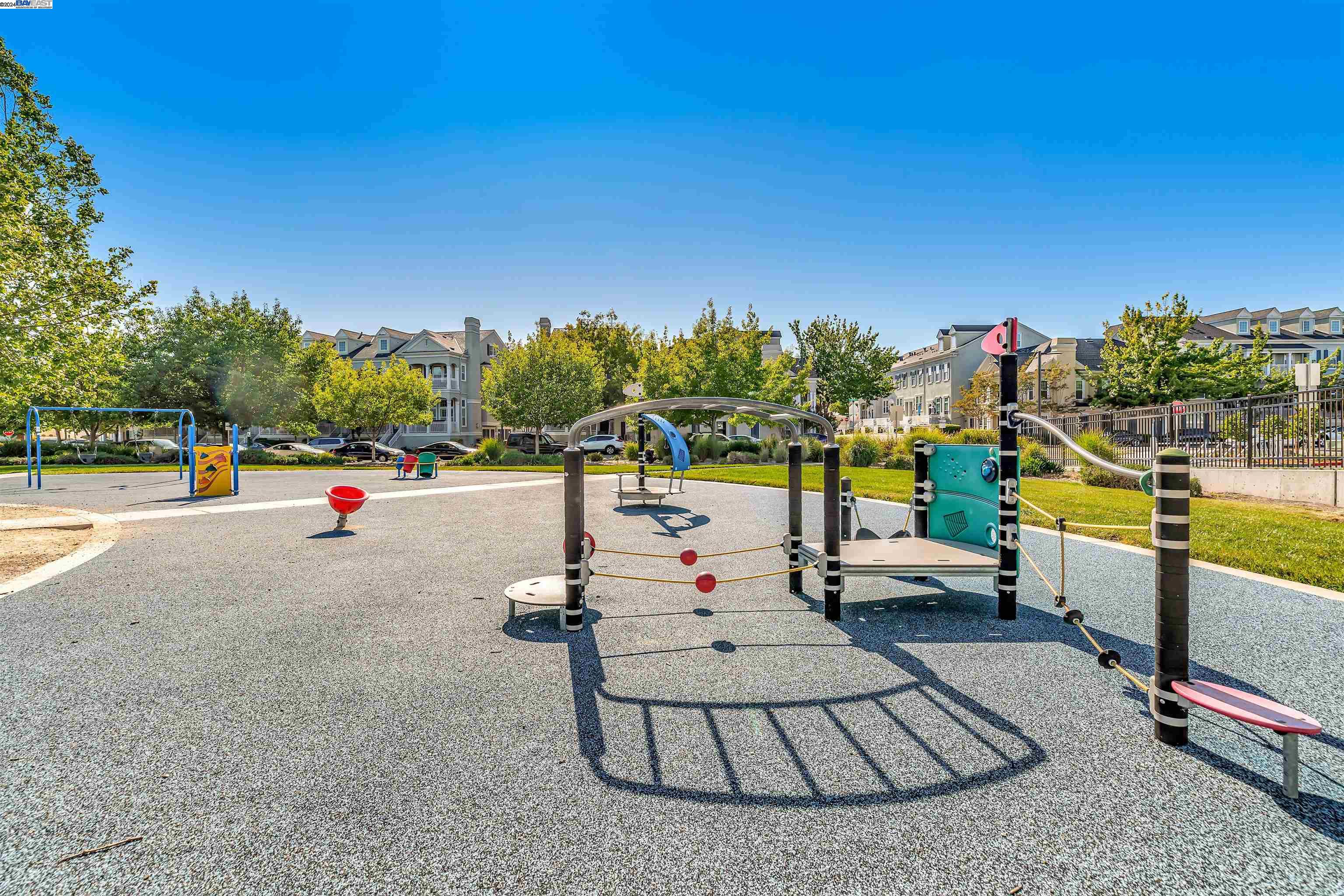 4216 Clarinbridge Cir