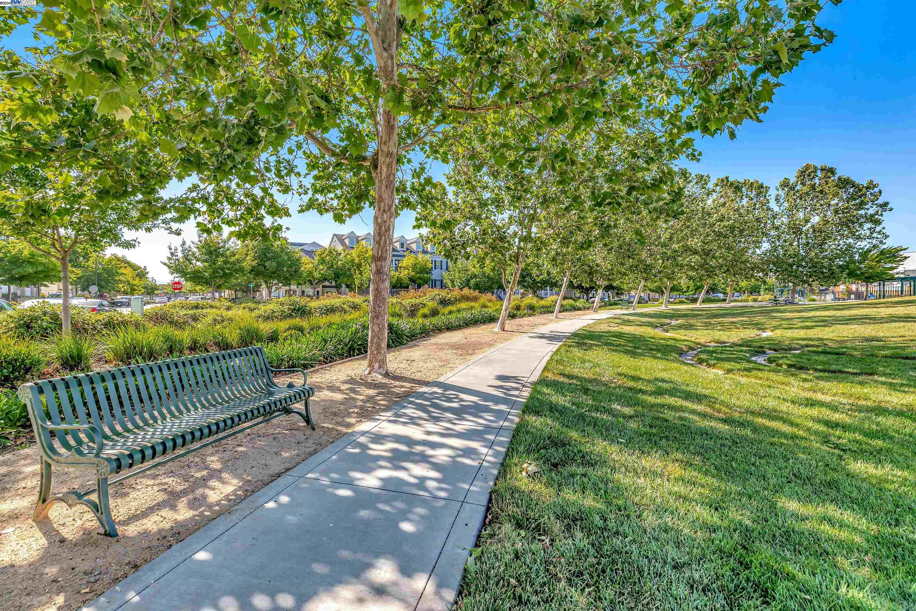 4216 Clarinbridge Cir