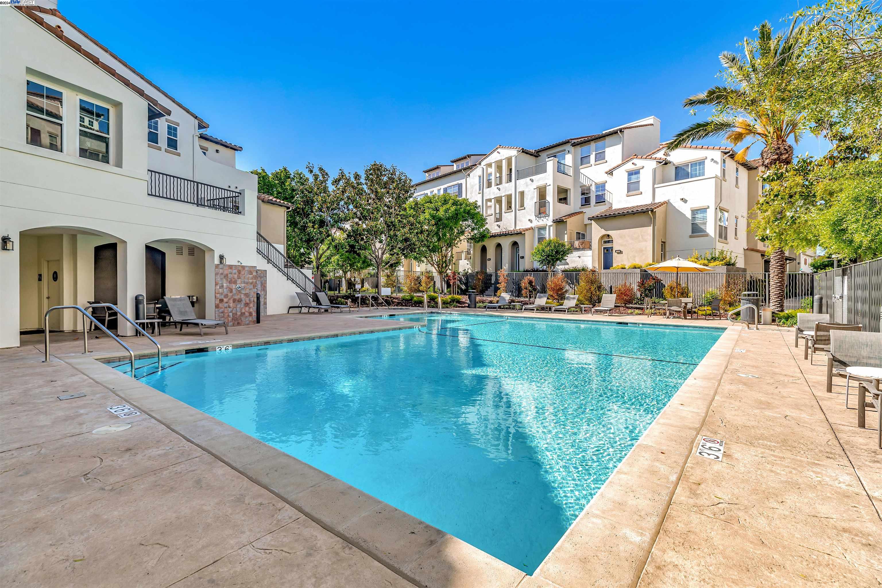 4216 Clarinbridge Cir