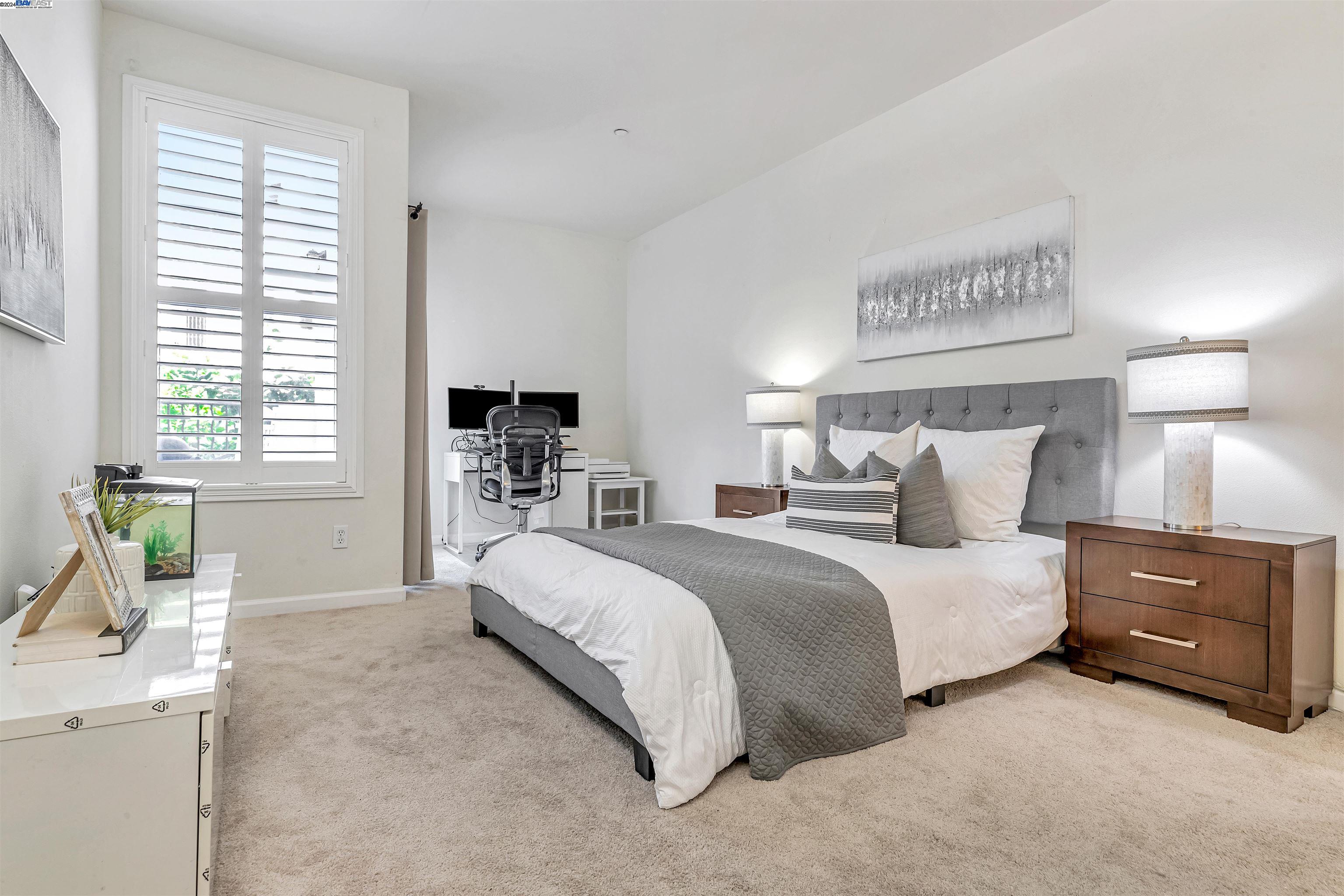 4216 Clarinbridge Cir