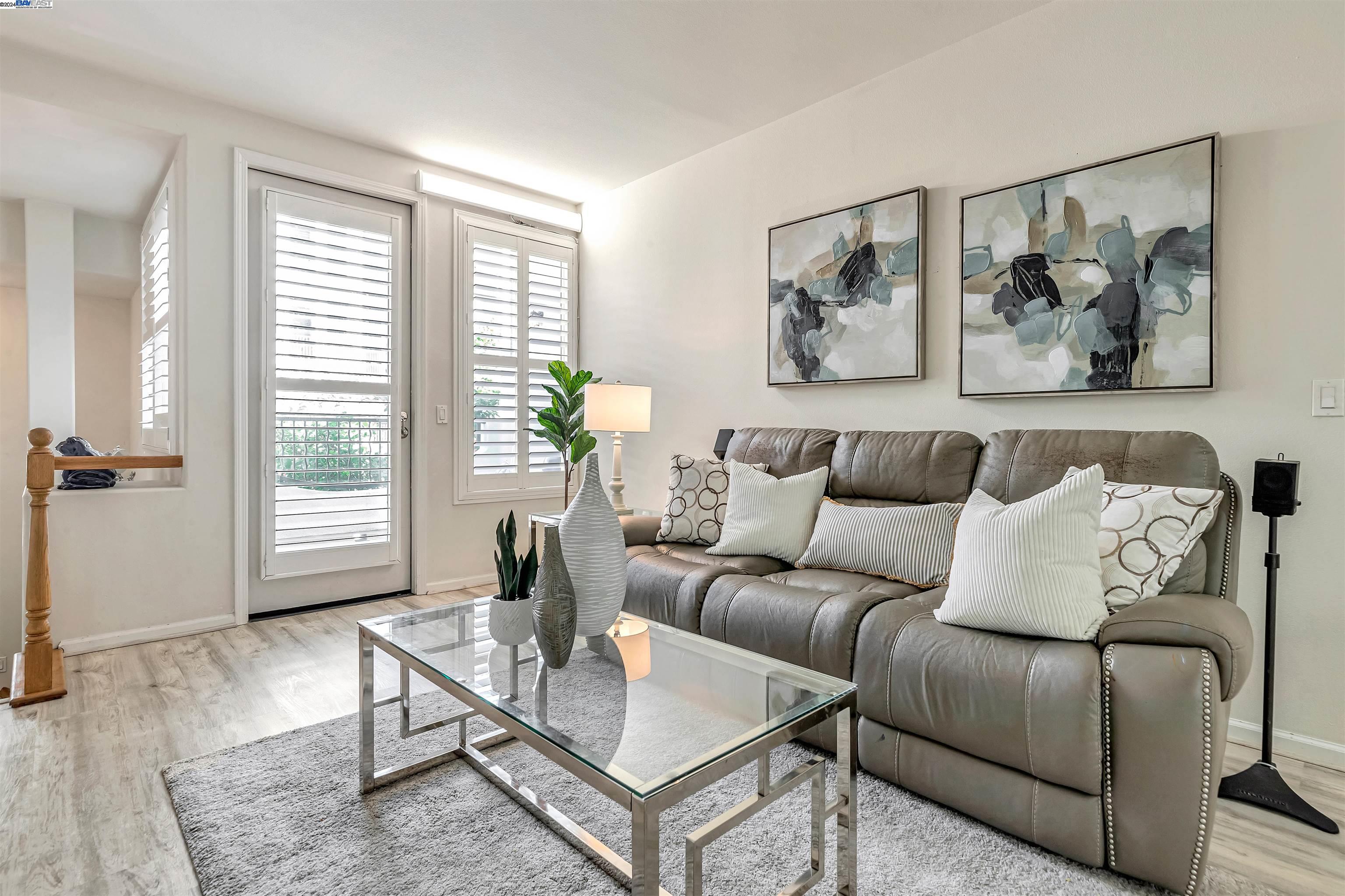 4216 Clarinbridge Cir