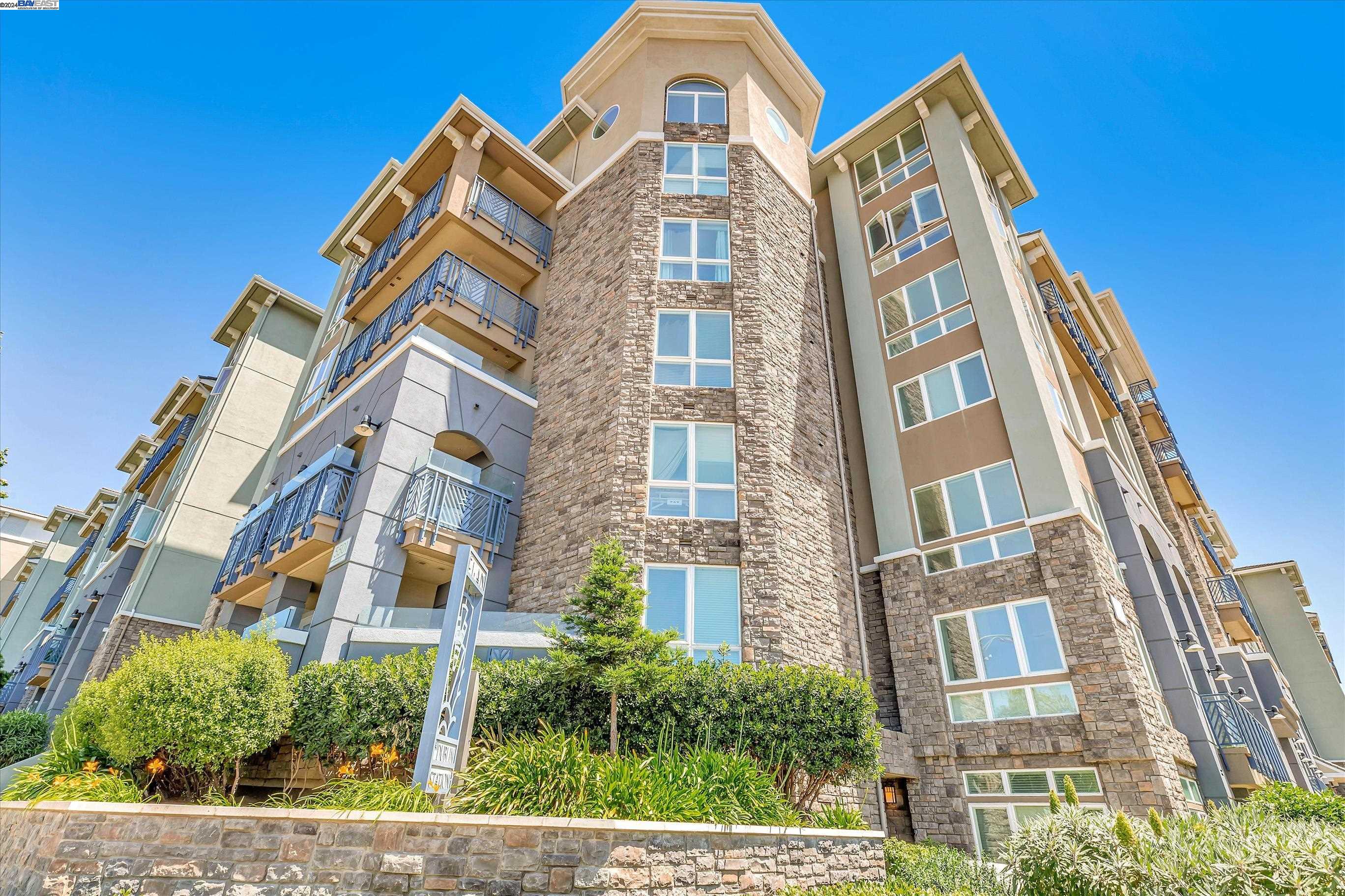 5501 De Marcus Blvd # 325