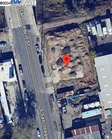 702 S San Joaquin St