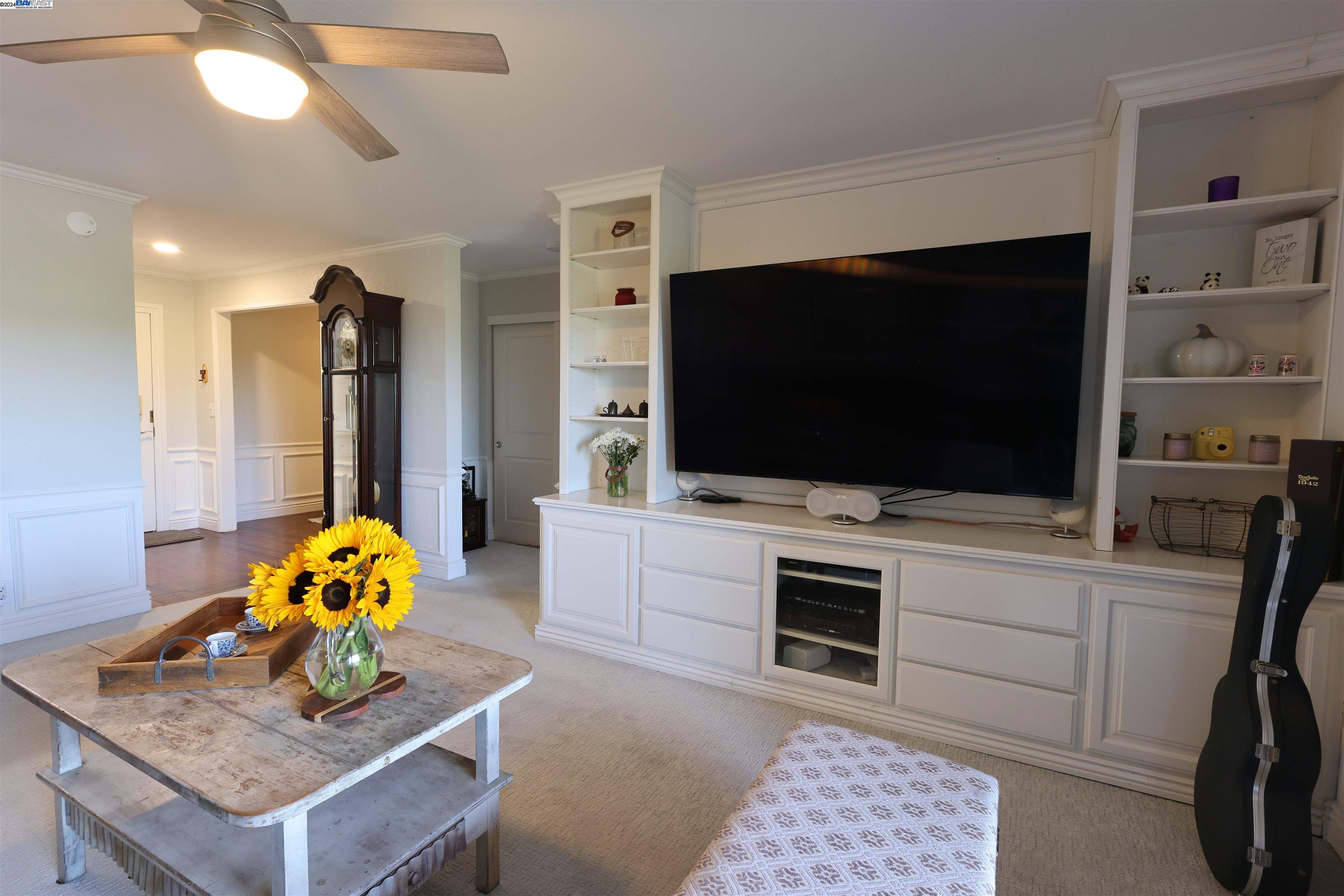 1085 Murrieta Blvd. # 203