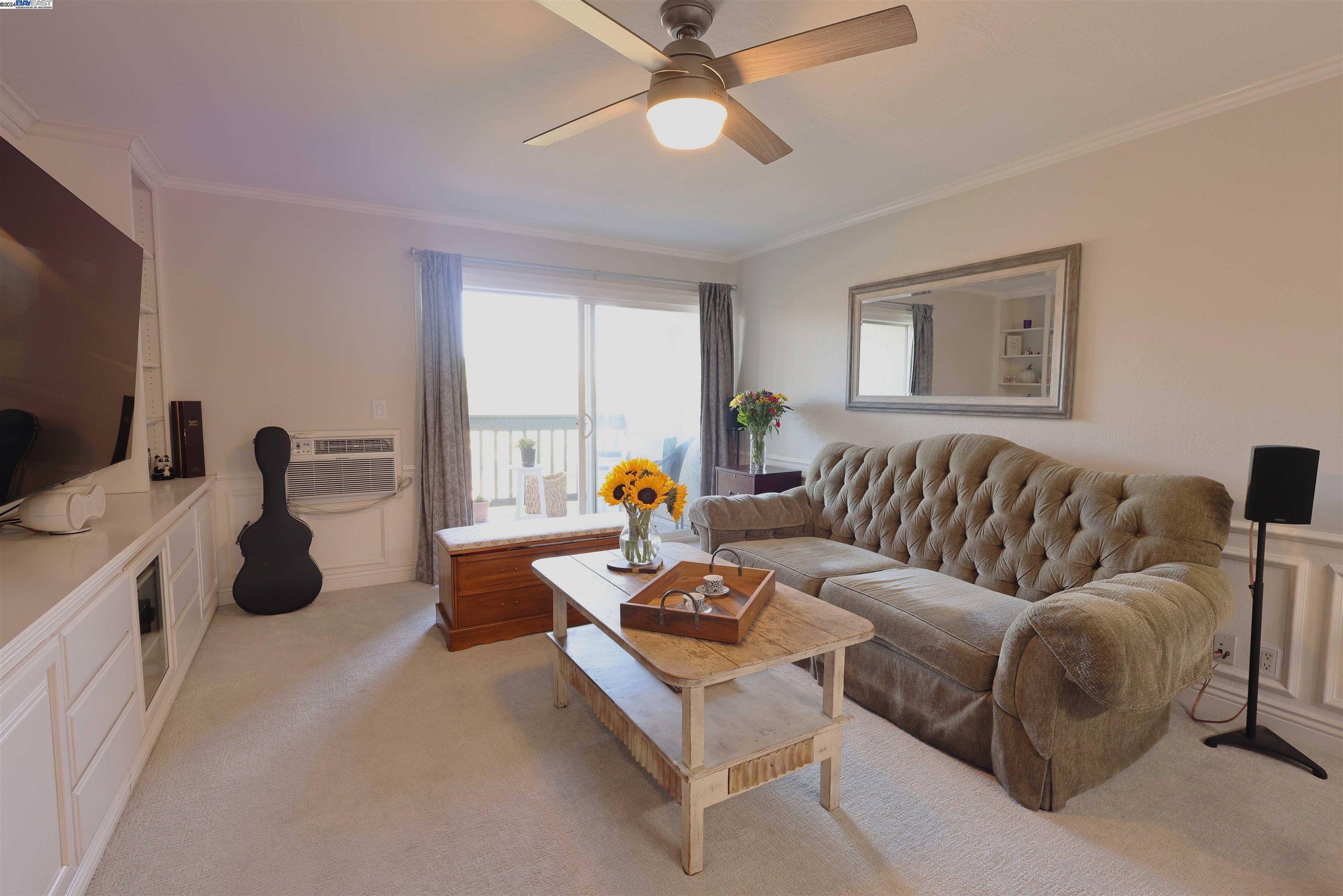 1085 Murrieta Blvd. # 203