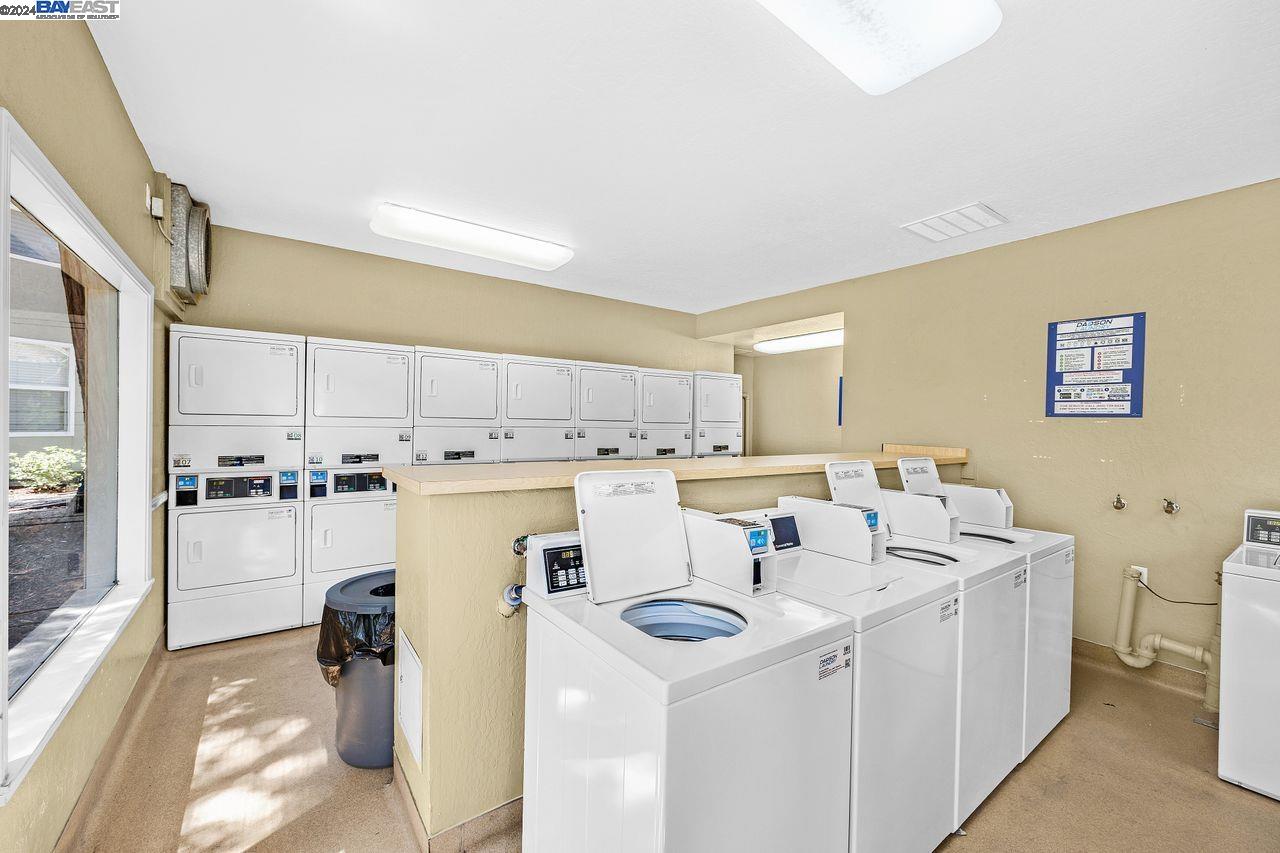 1085 Murrieta Blvd. # 203