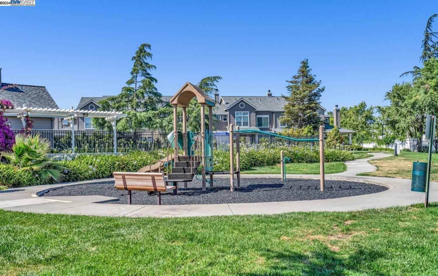 26 Bellington Cmn # 3