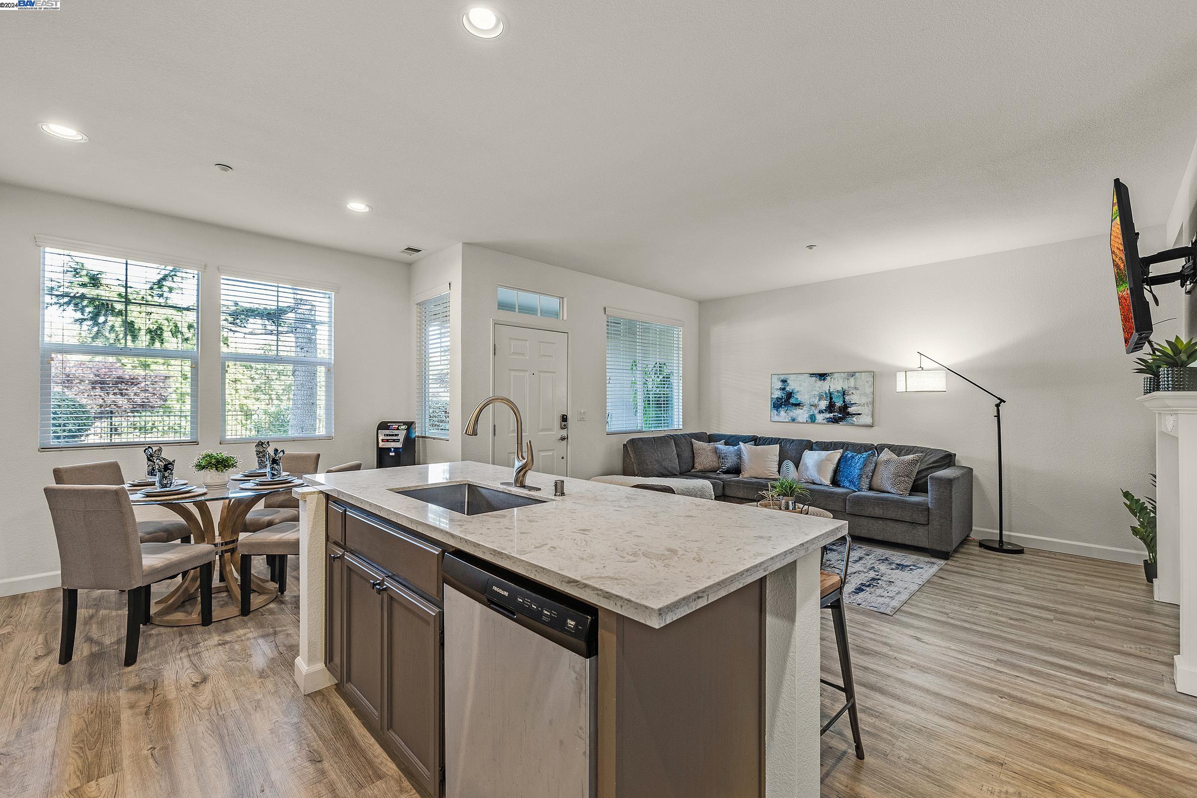 26 Bellington Cmn # 3