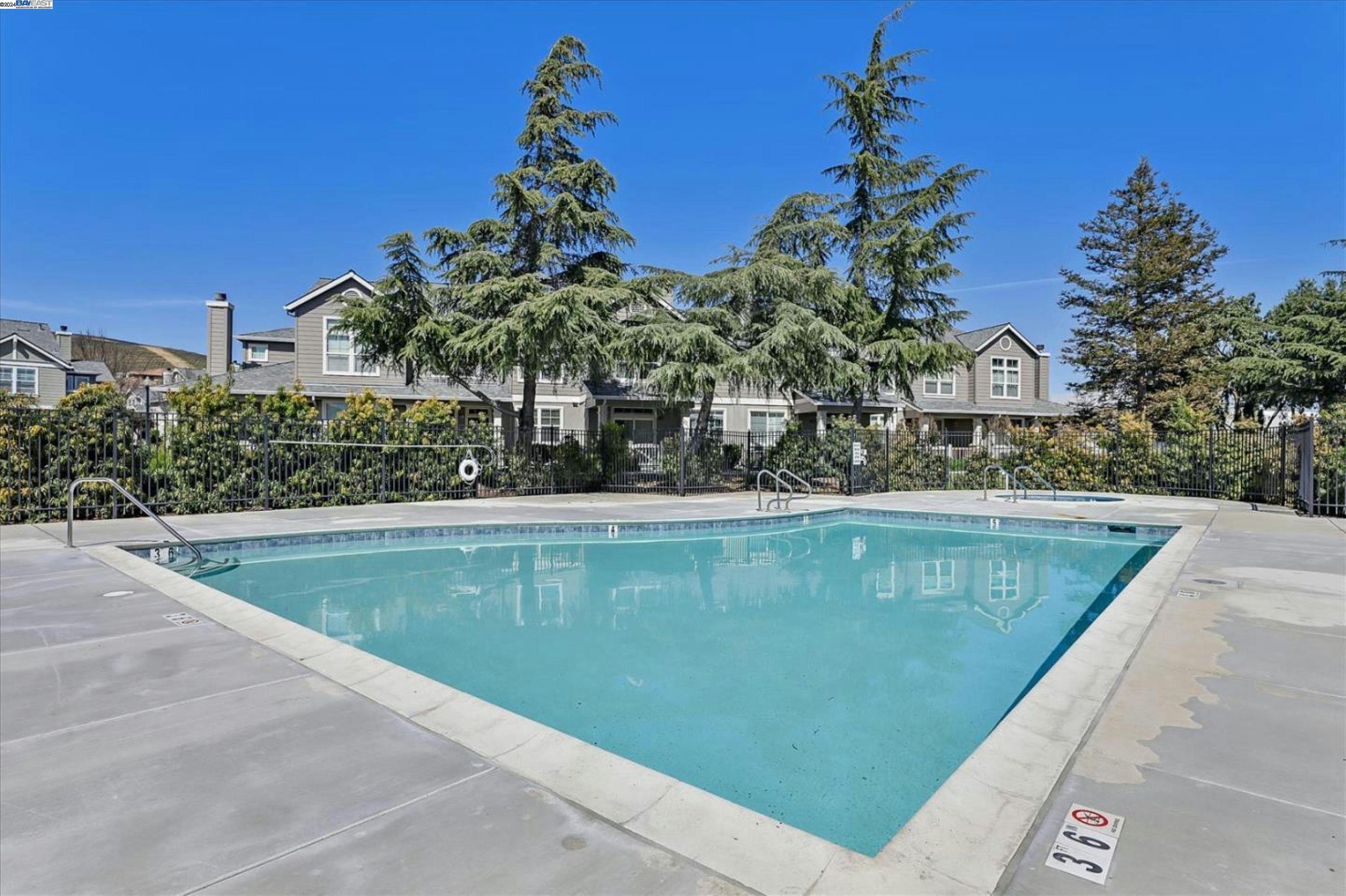 26 Bellington Cmn # 3