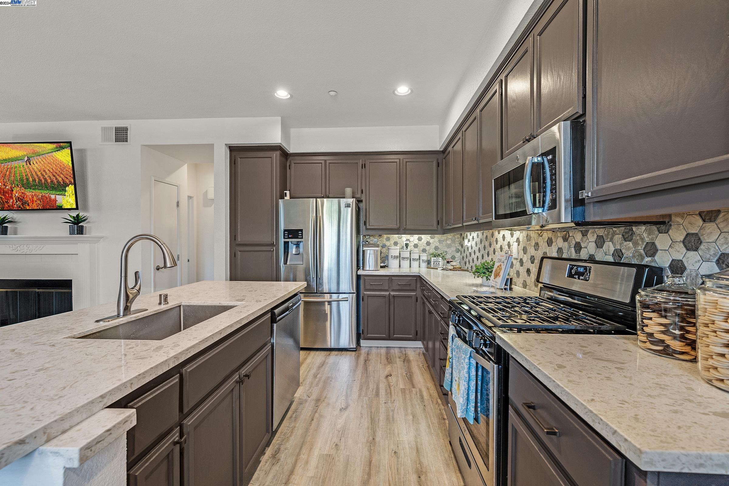 26 Bellington Cmn # 3