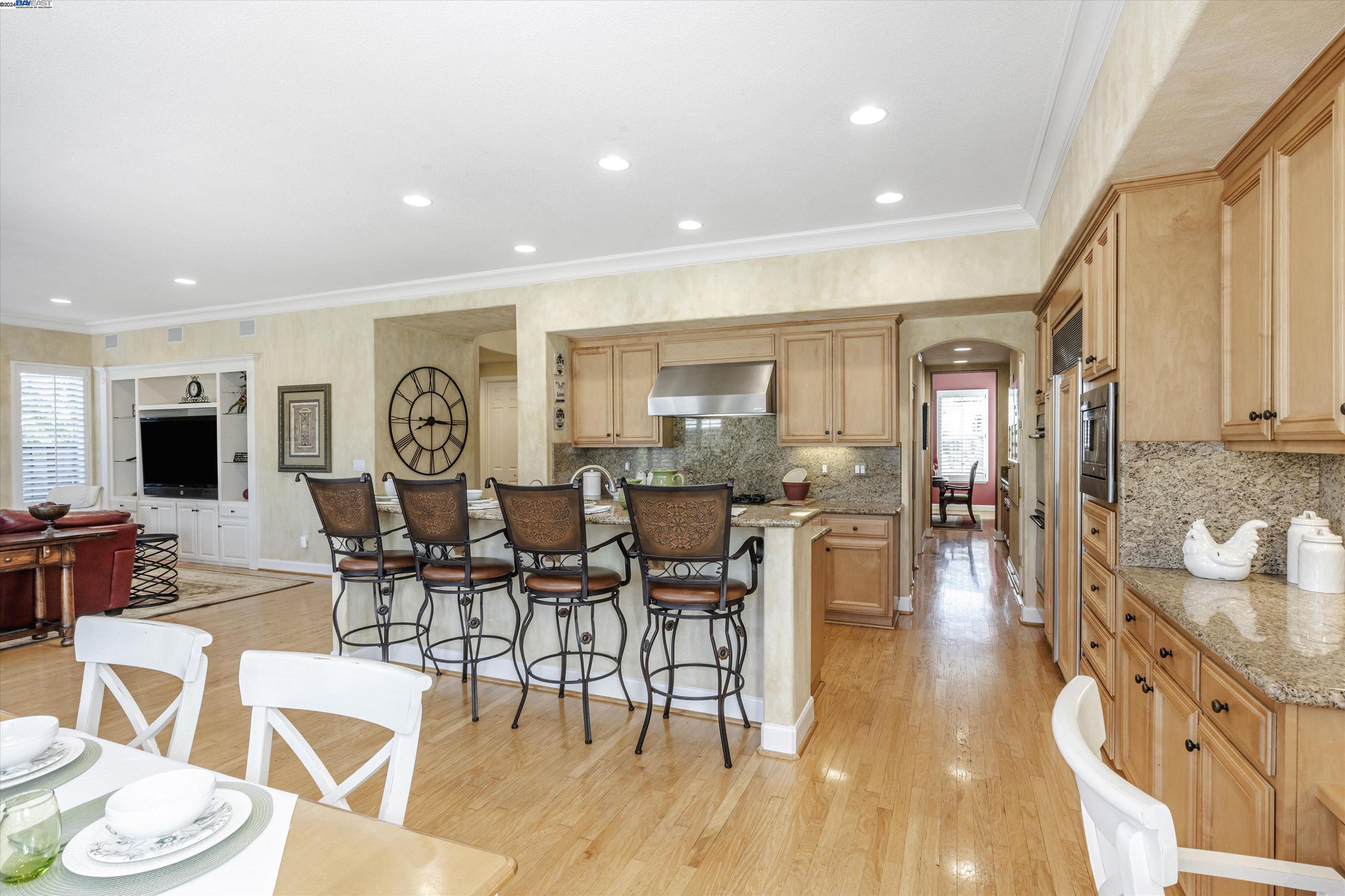 809 SUNSET CREEK LANE