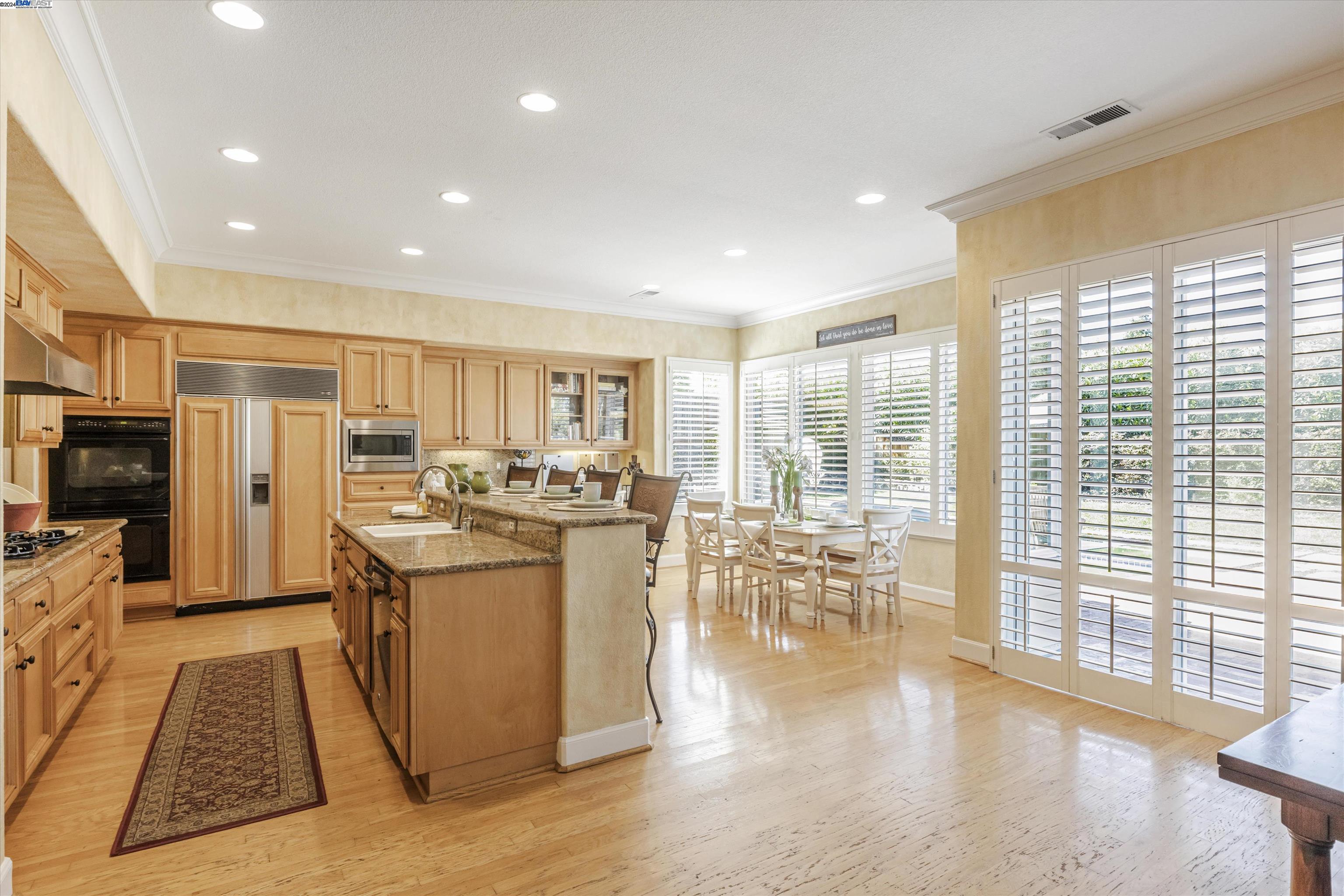 809 SUNSET CREEK LANE