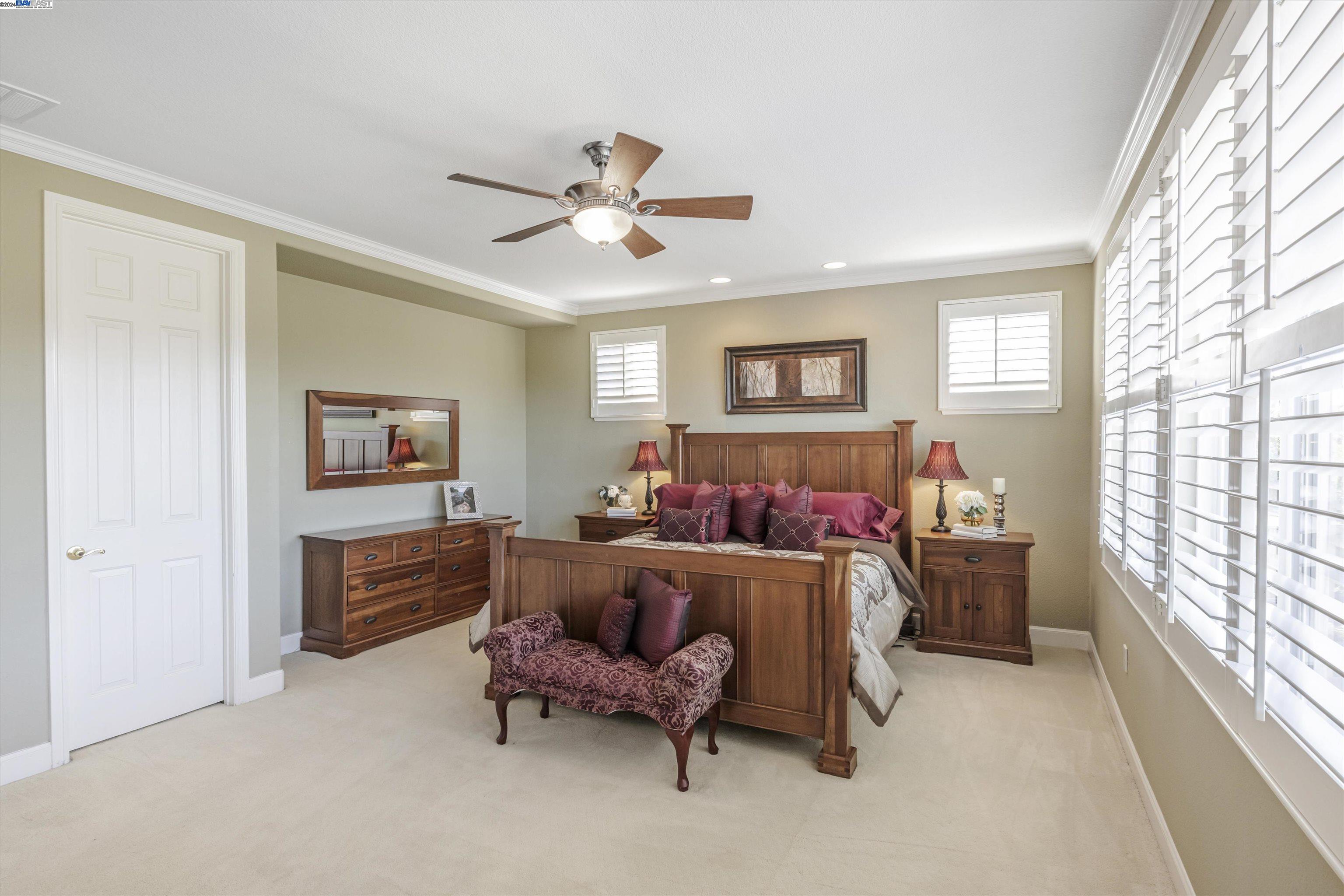 809 SUNSET CREEK LANE