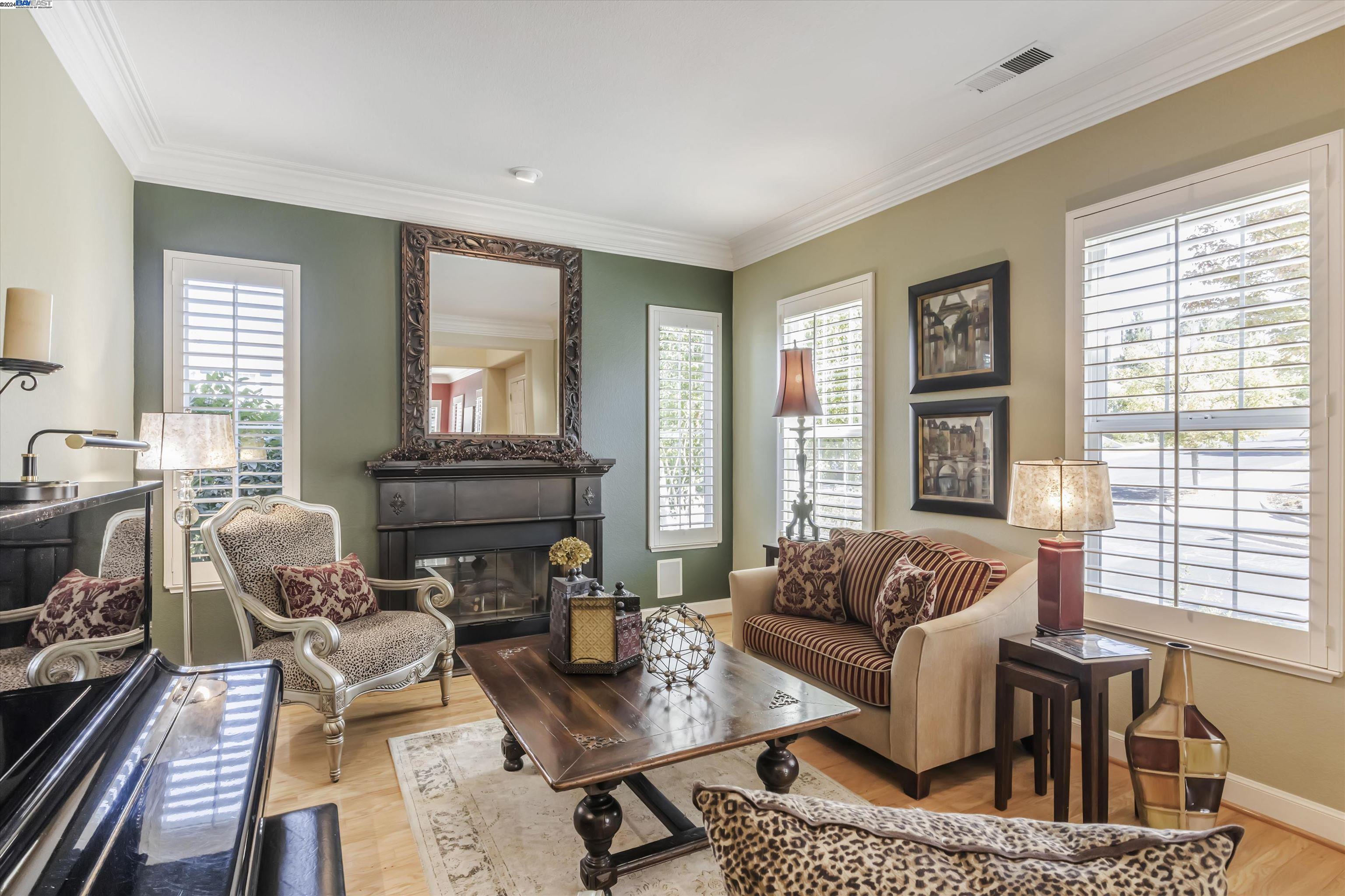 809 SUNSET CREEK LANE