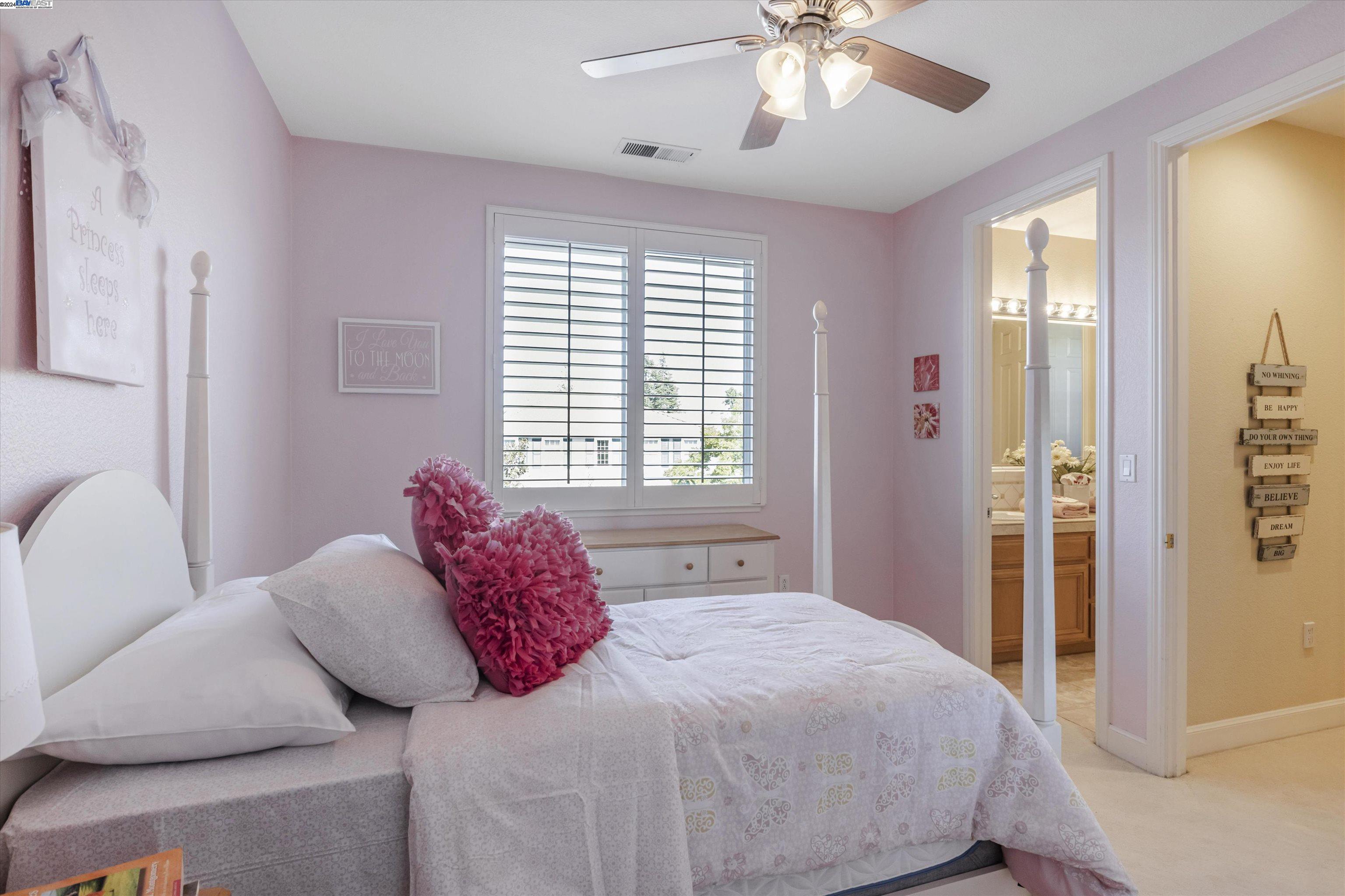 809 SUNSET CREEK LANE