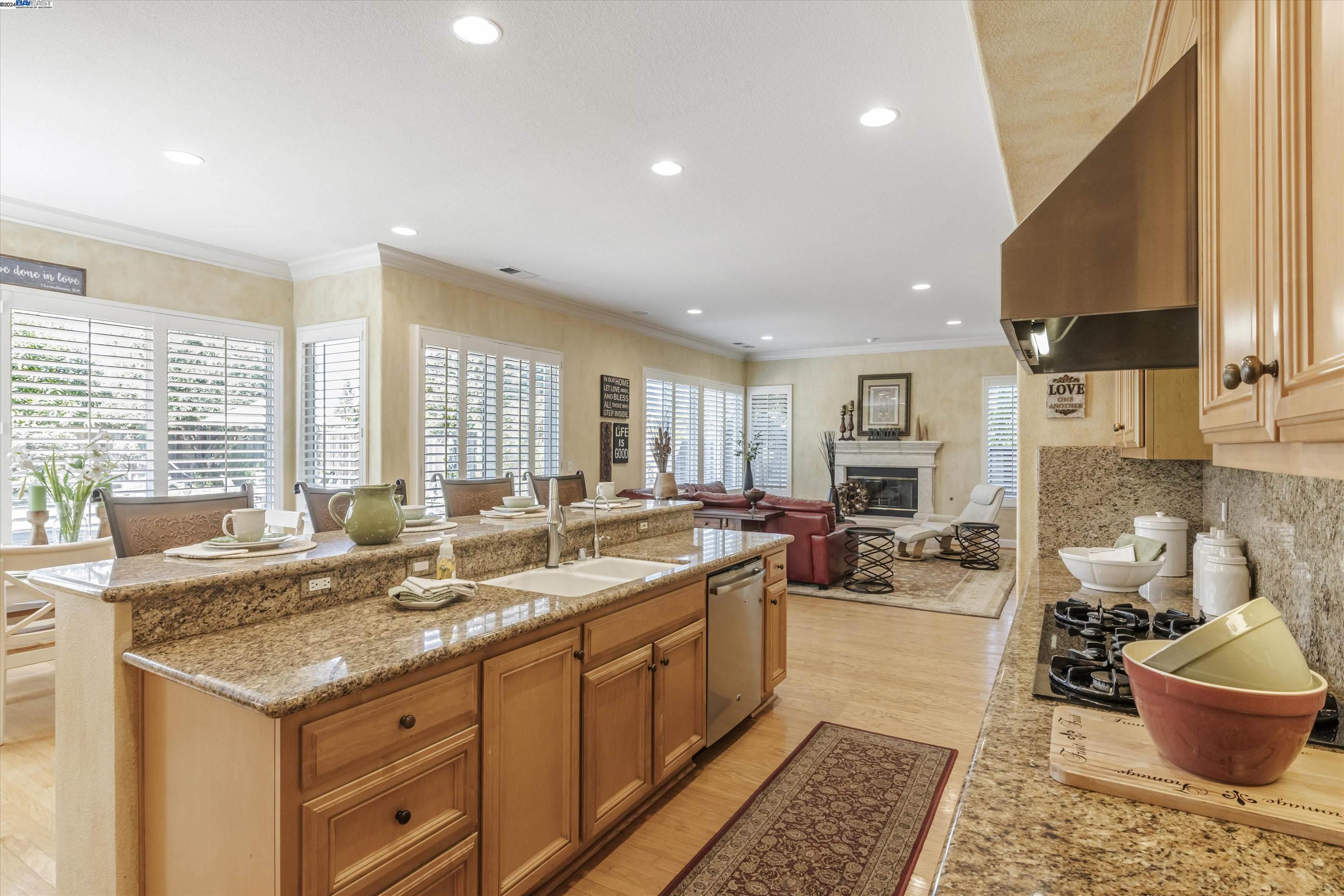 809 SUNSET CREEK LANE