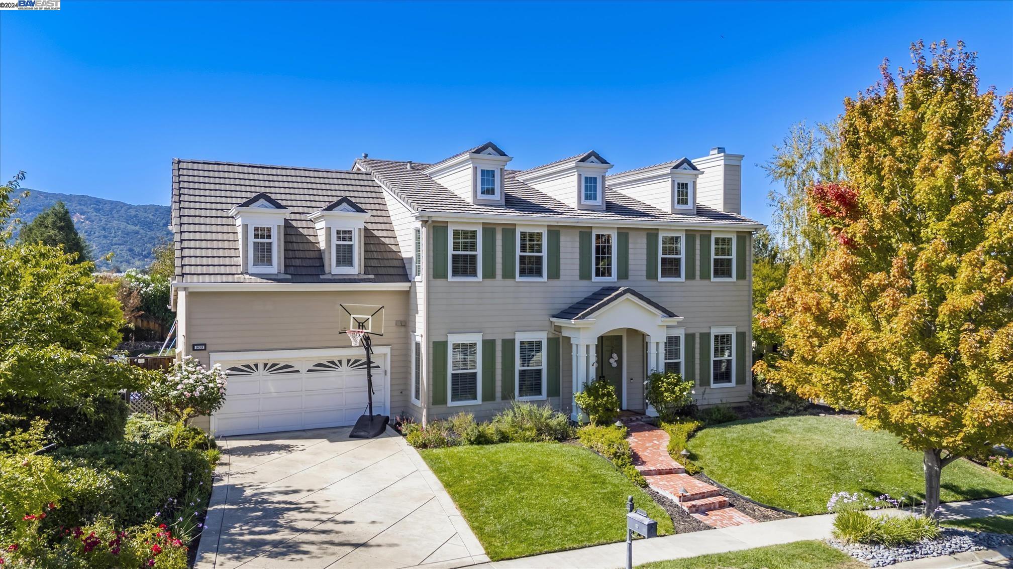 809 SUNSET CREEK LANE