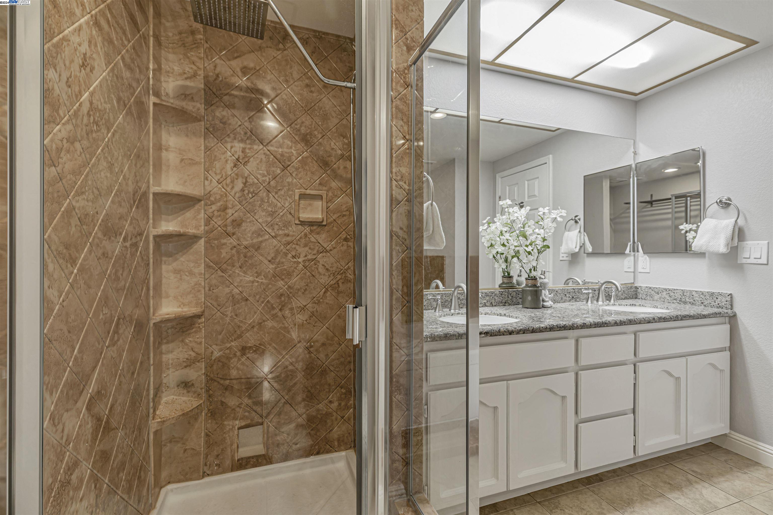 2072 Calle Mesa Alta