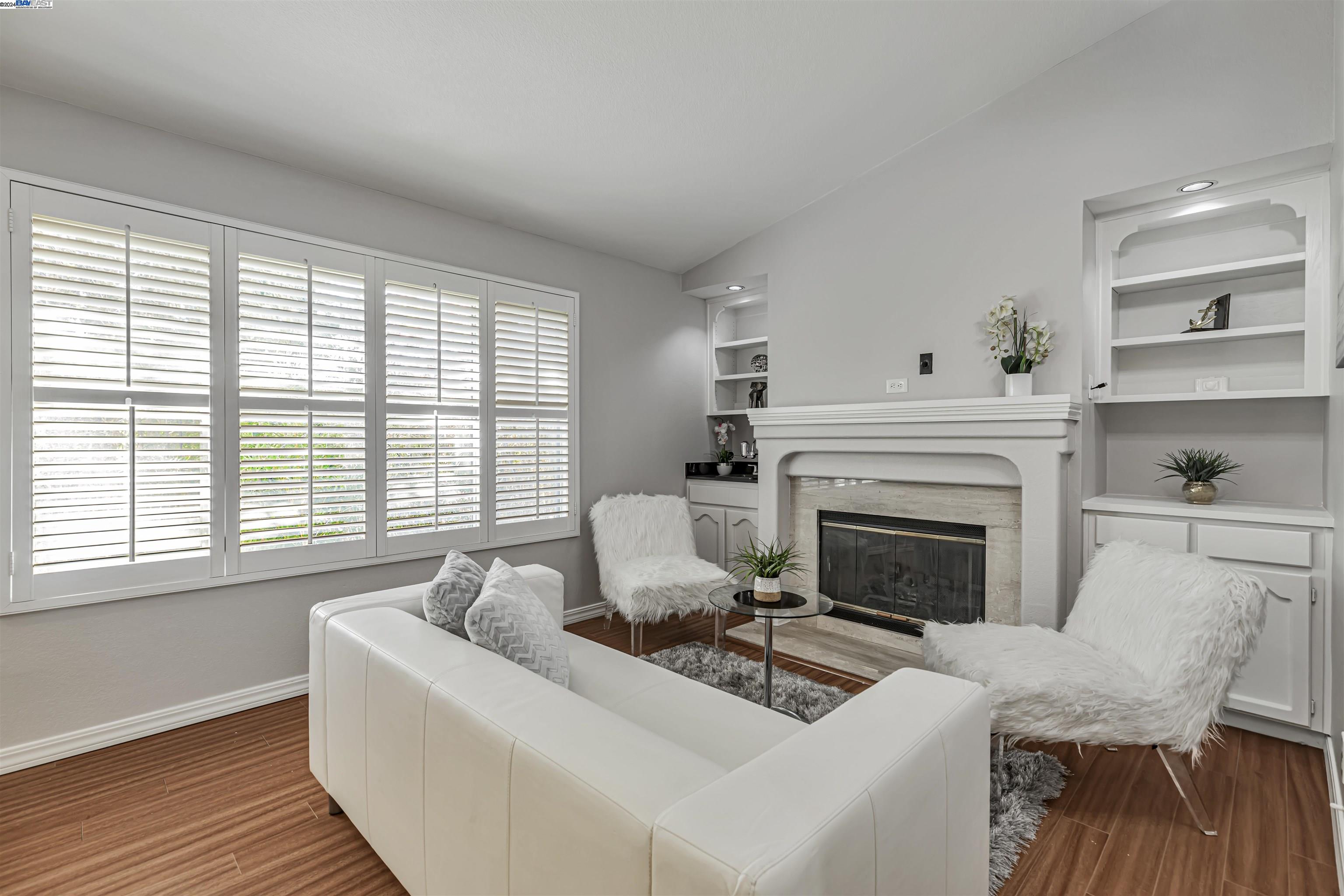 2072 Calle Mesa Alta