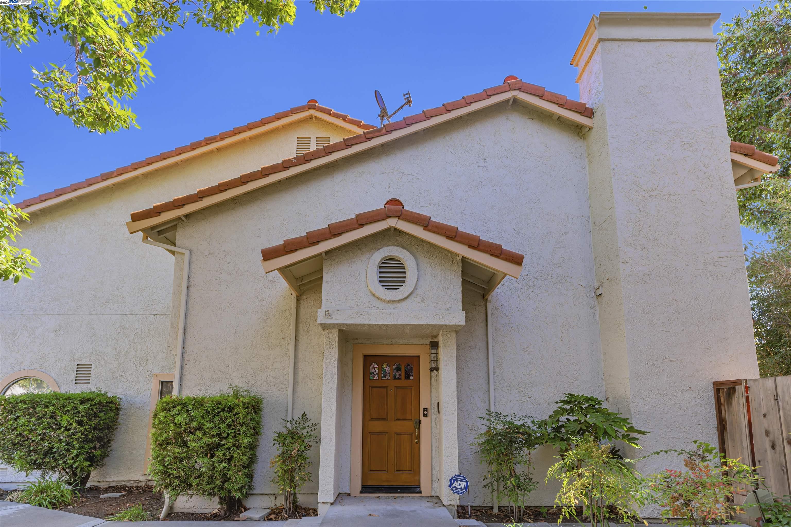 2072 Calle Mesa Alta