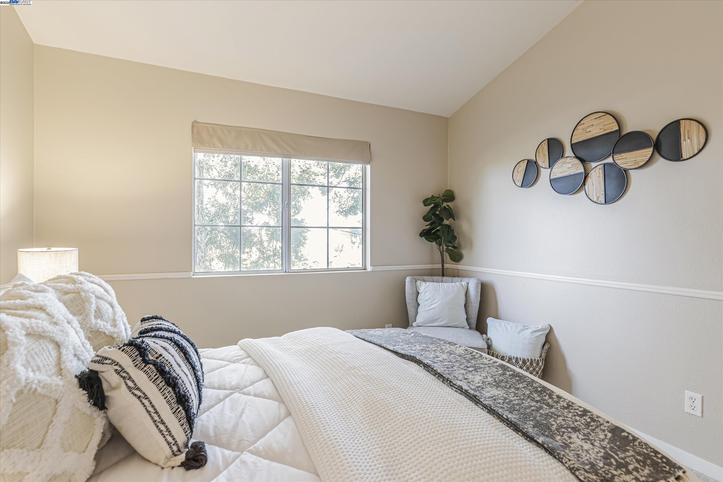 7615 Canyon Meadow Cir # H