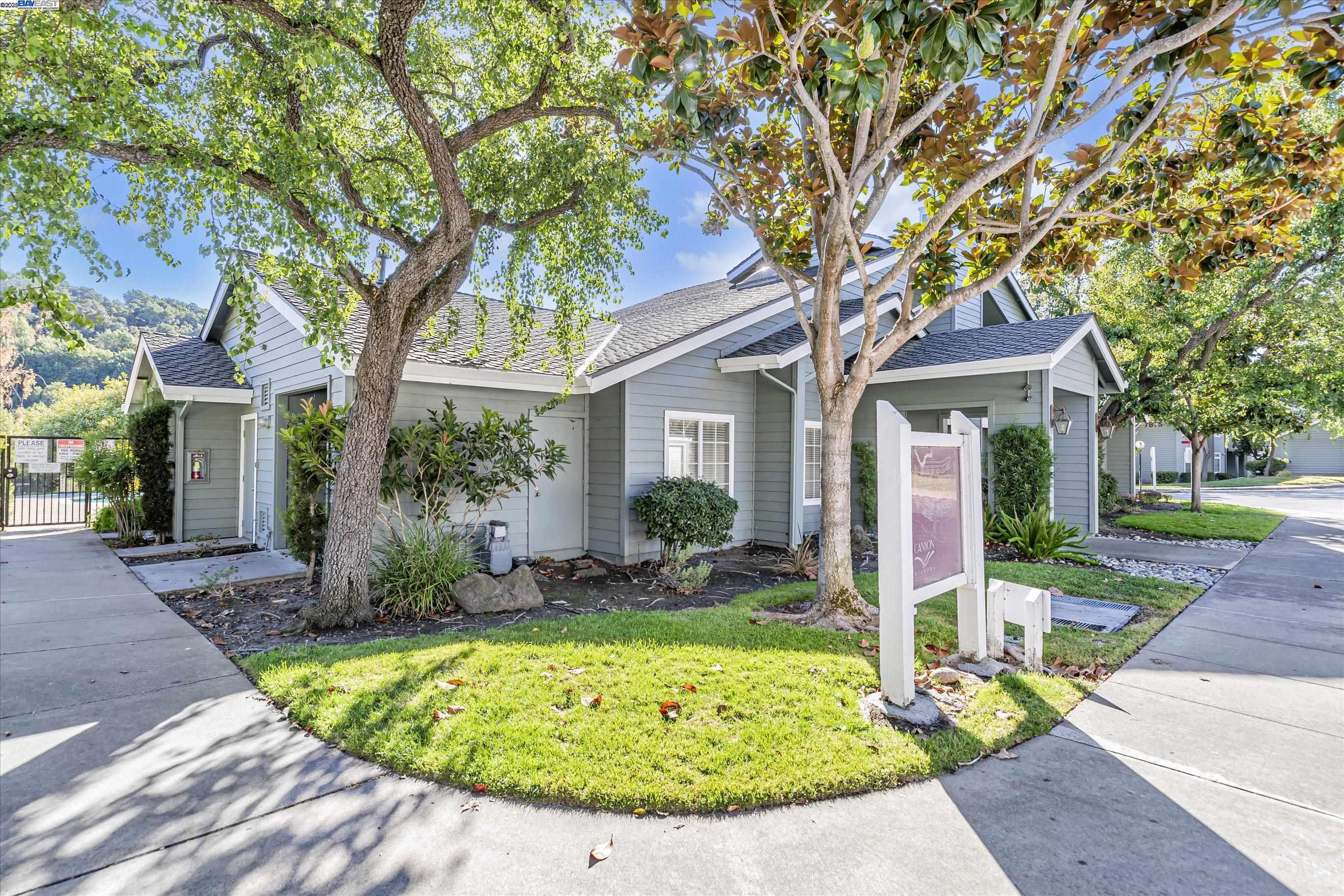 7615 Canyon Meadow Cir # H