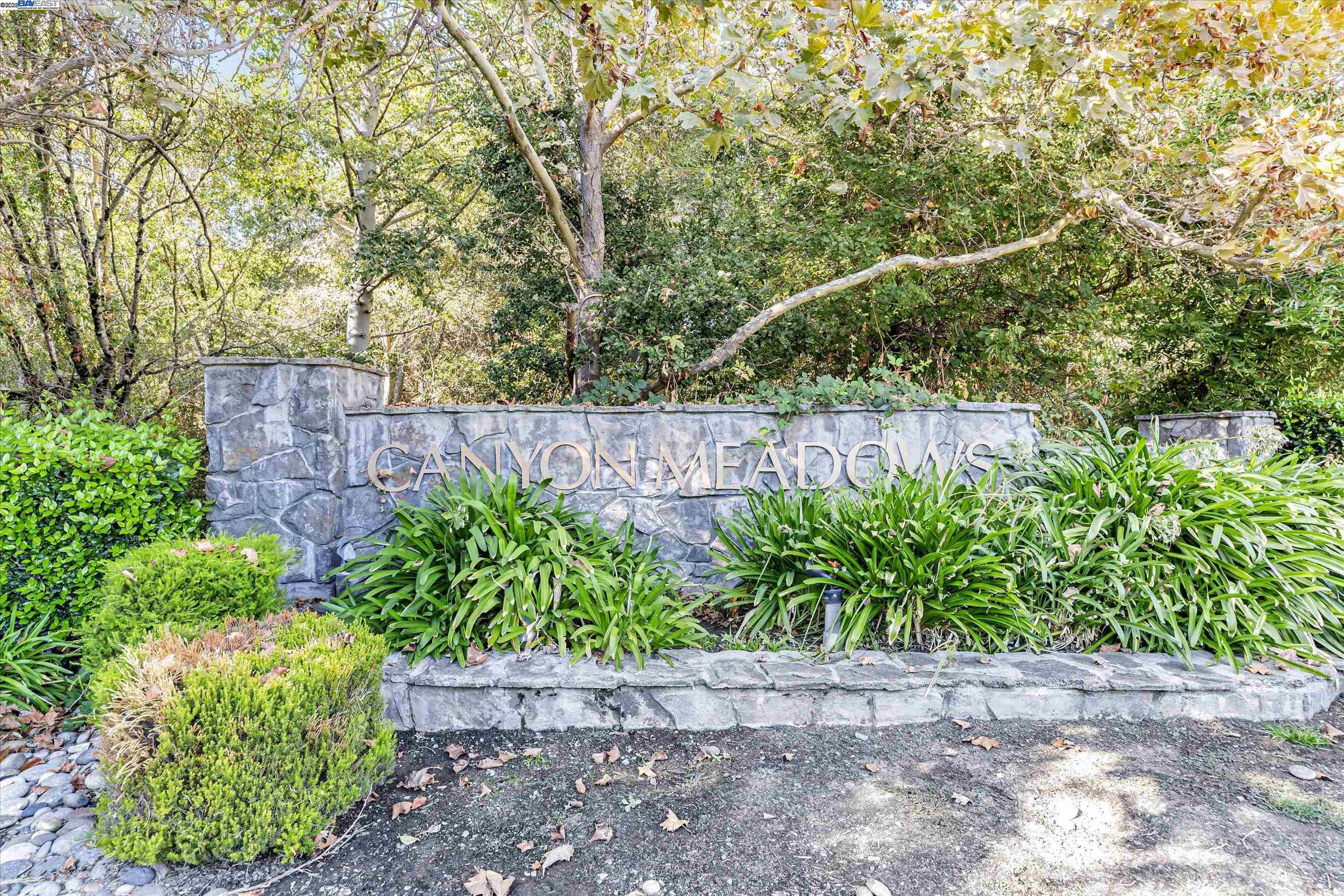 7615 Canyon Meadow Cir # H